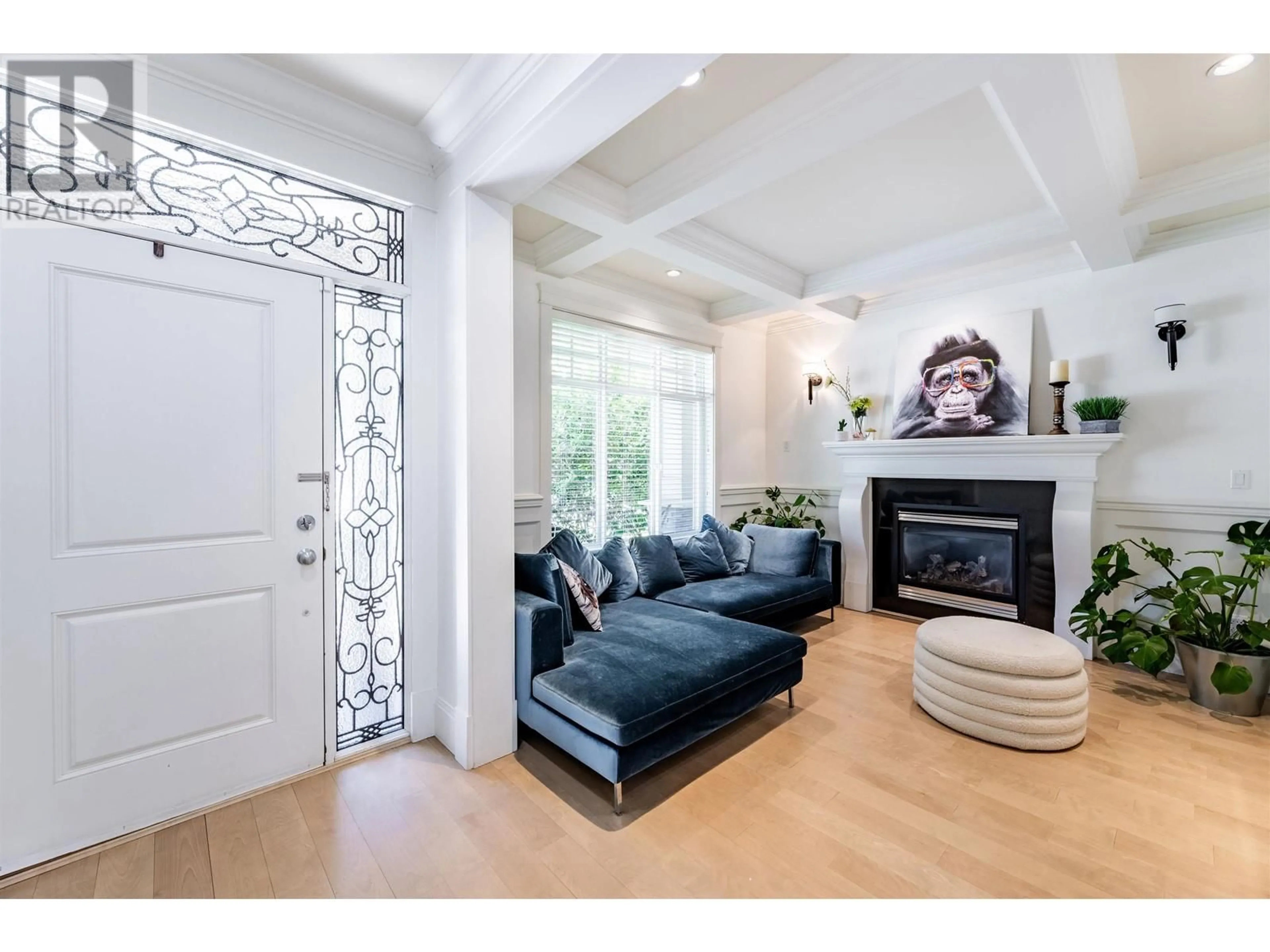 Living room with furniture, unknown for 5855 COVE REACH ROAD, Delta British Columbia V4K5G9