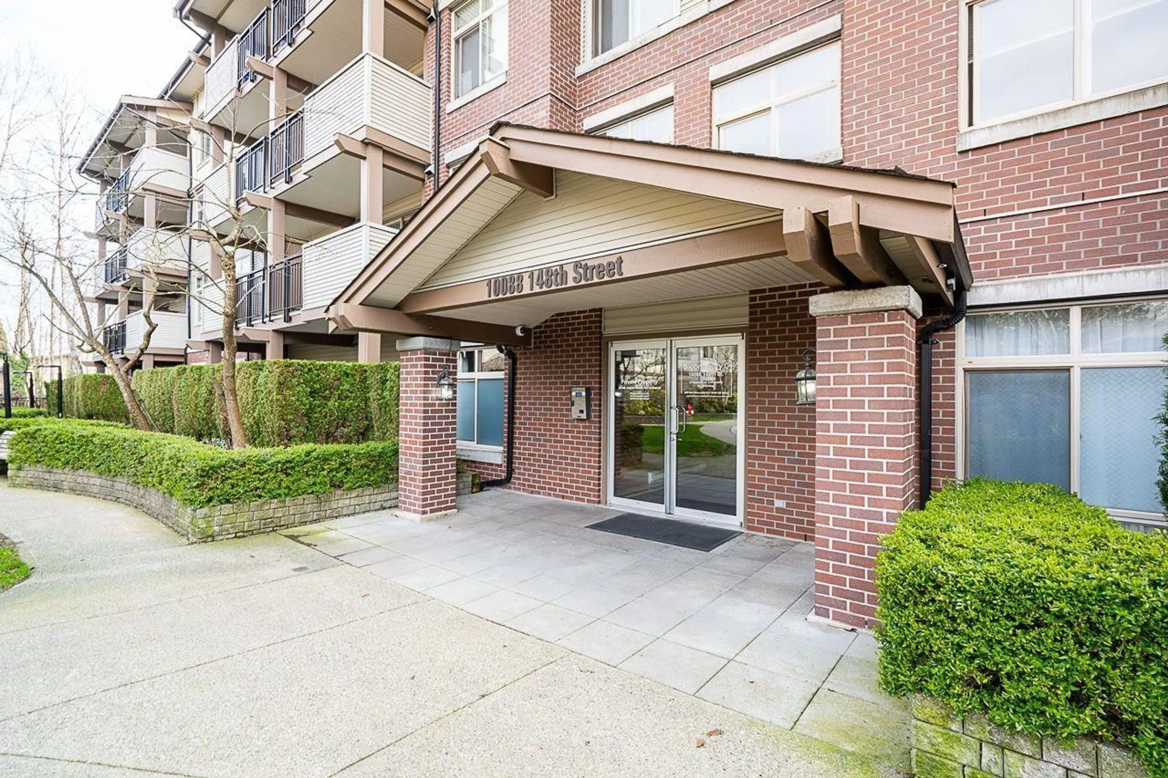 Unknown for 108 - 10088 148, Surrey British Columbia V3R3M9