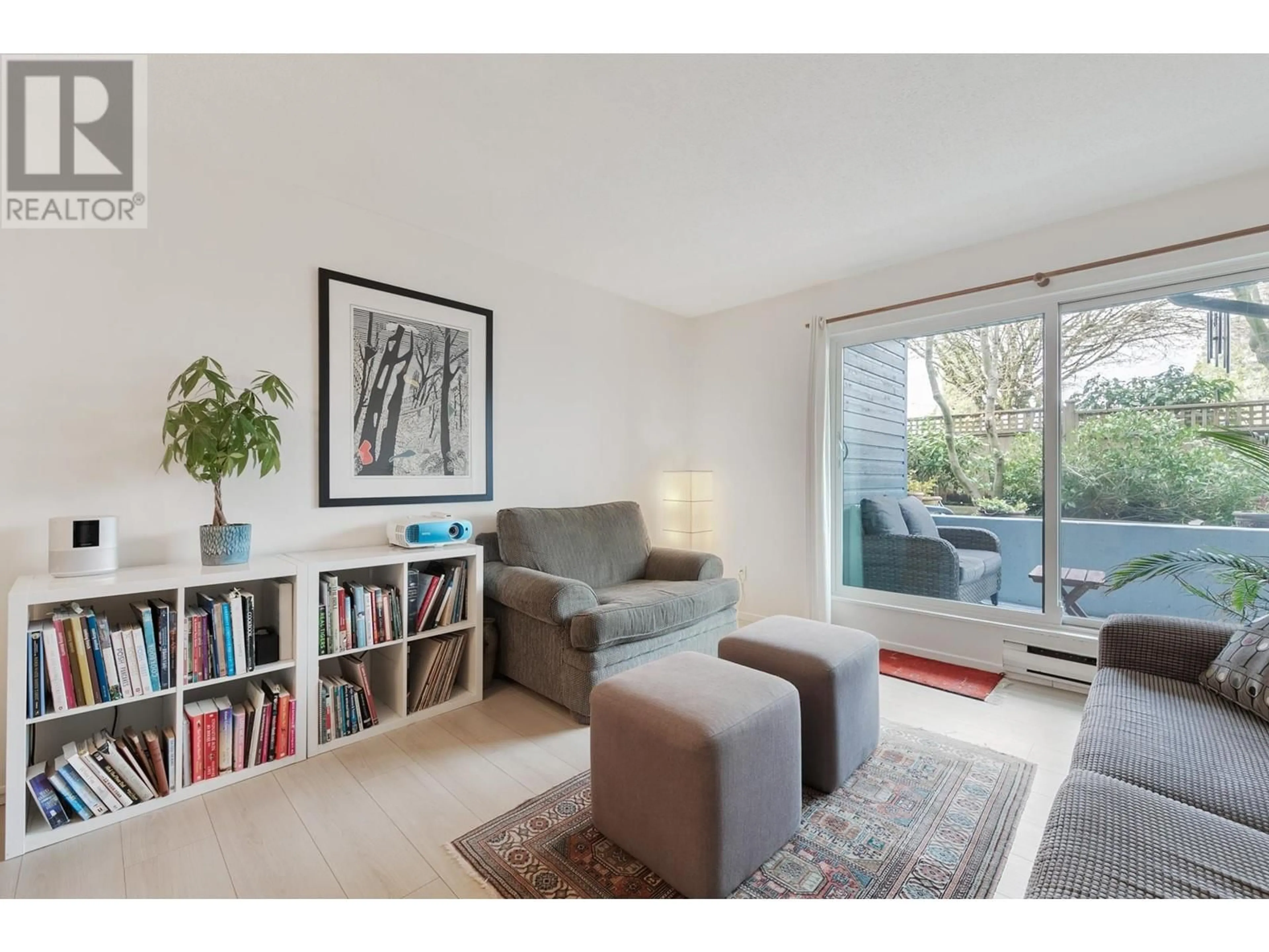 Living room with furniture, unknown for 112 - 1990 6TH AVENUE, Vancouver British Columbia V6J4V4