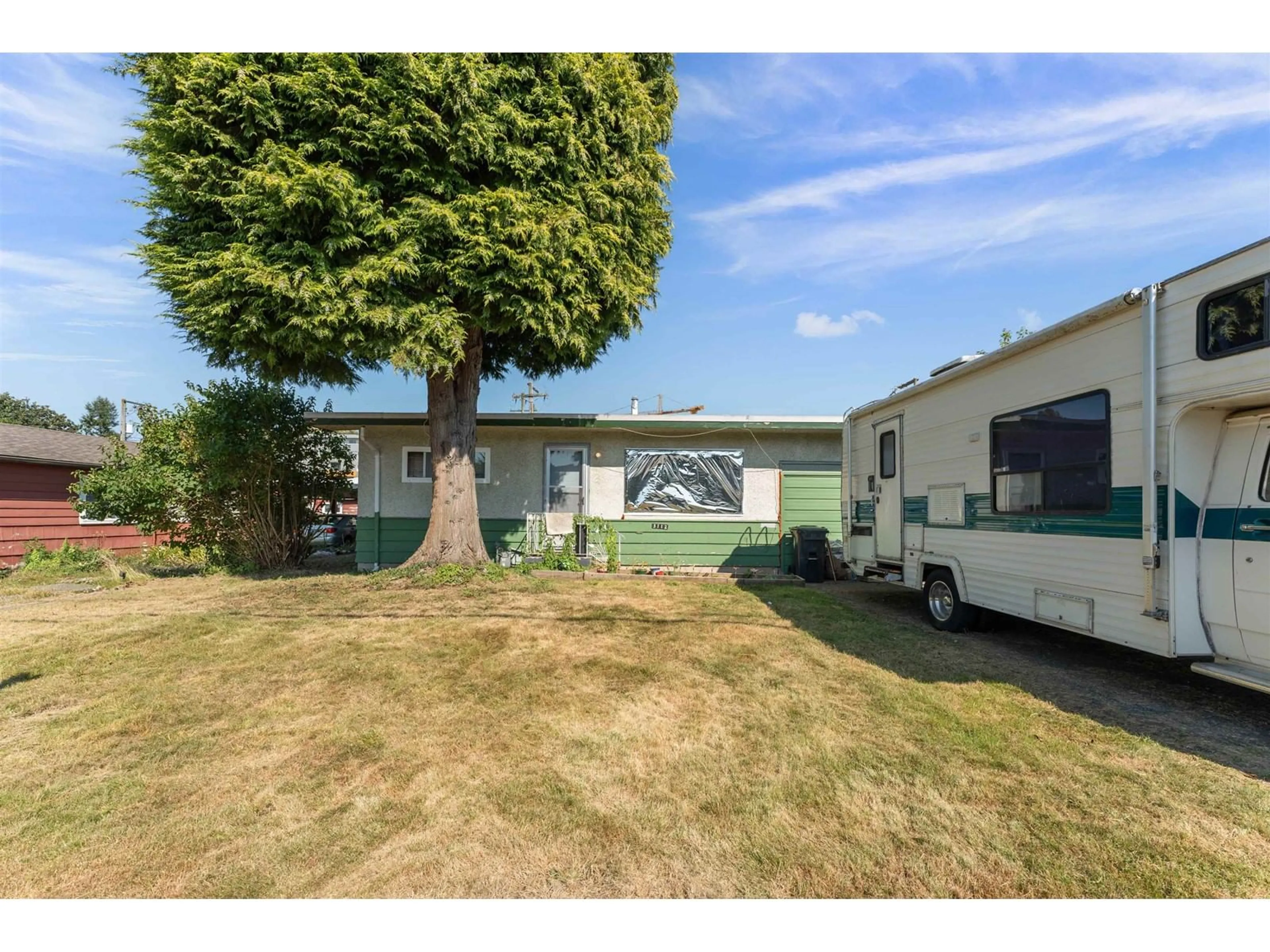 A pic from outside/outdoor area/front of a property/back of a property/a pic from drone, street for 3112 271, Langley British Columbia V4W3H7