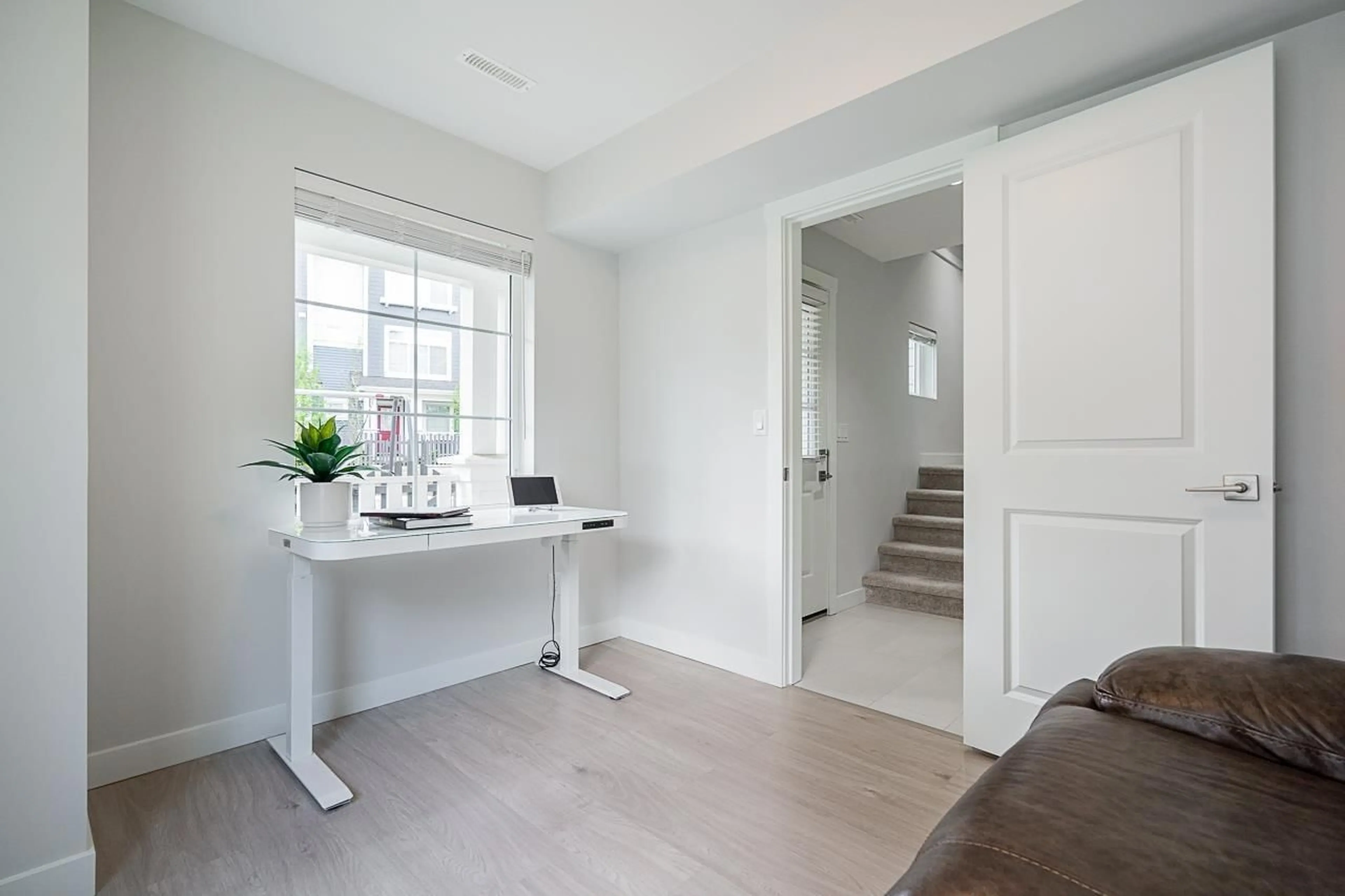 Indoor entryway for 121 - 20180 84, Langley British Columbia V2Y3N5