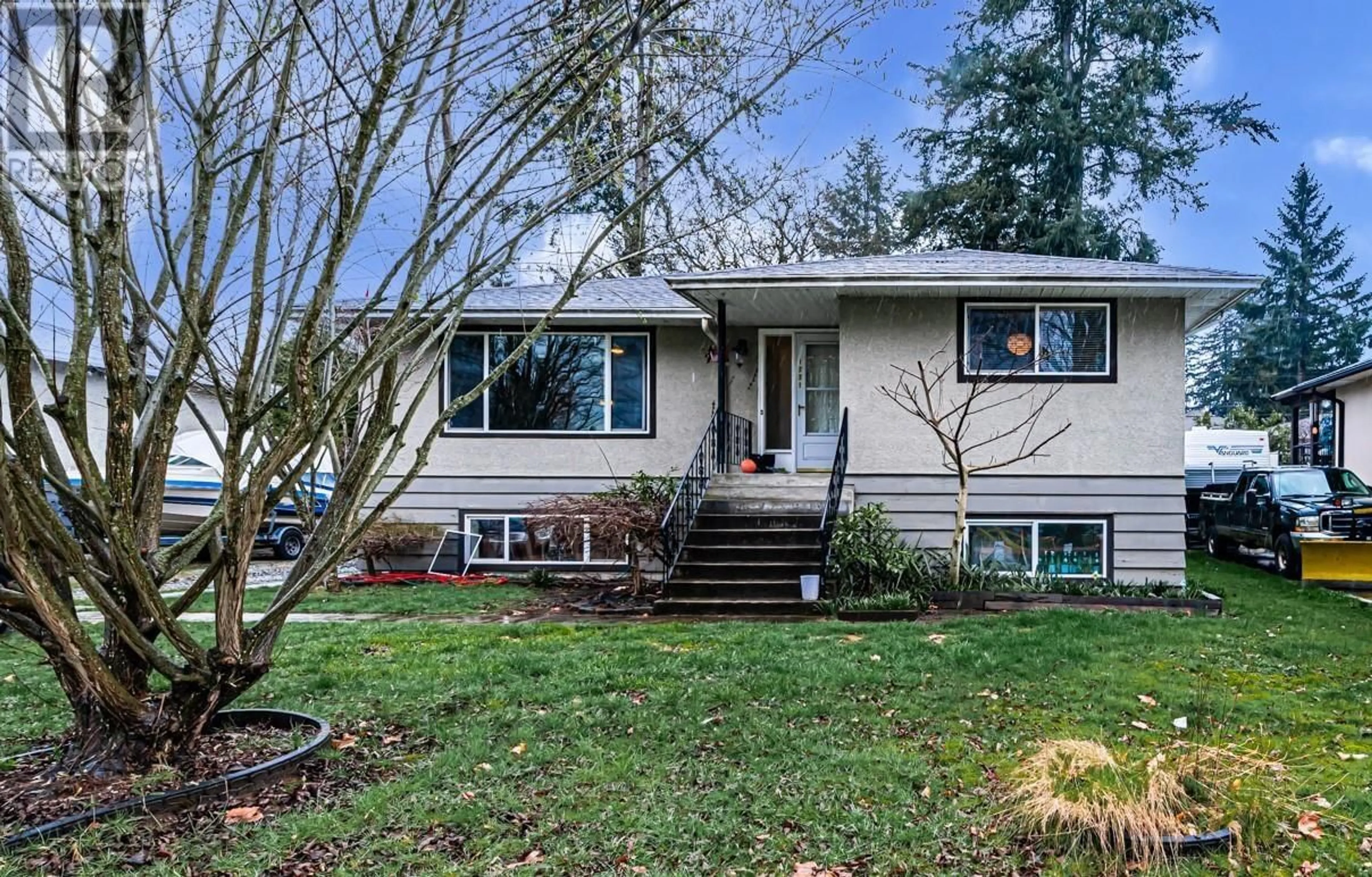 Home with vinyl exterior material, street for 1771 GRANT AVENUE, Port Coquitlam British Columbia V3B1P5