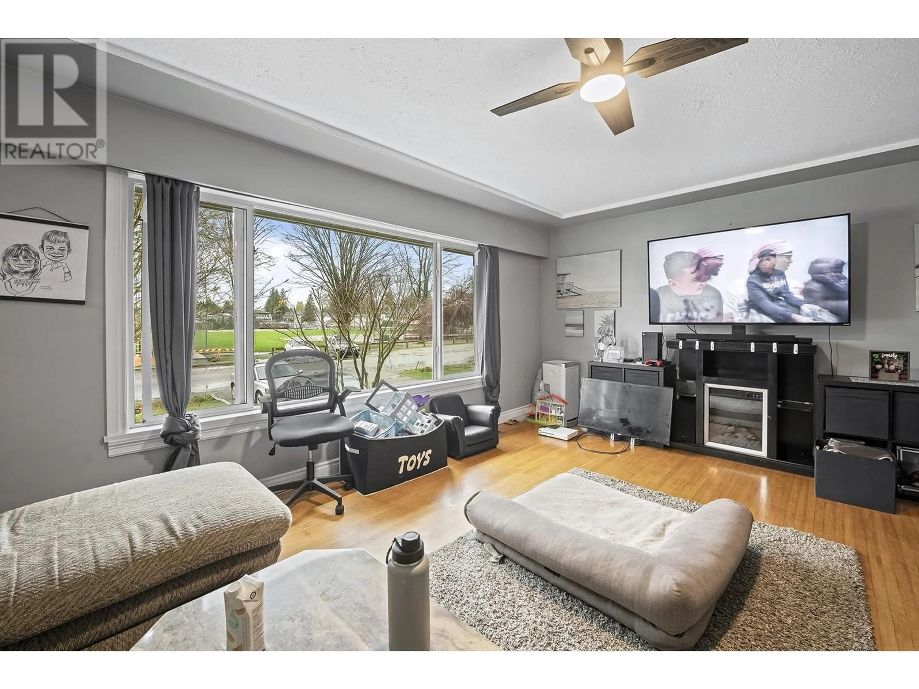 Living room with furniture, unknown for 1771 GRANT AVENUE, Port Coquitlam British Columbia V3B1P5
