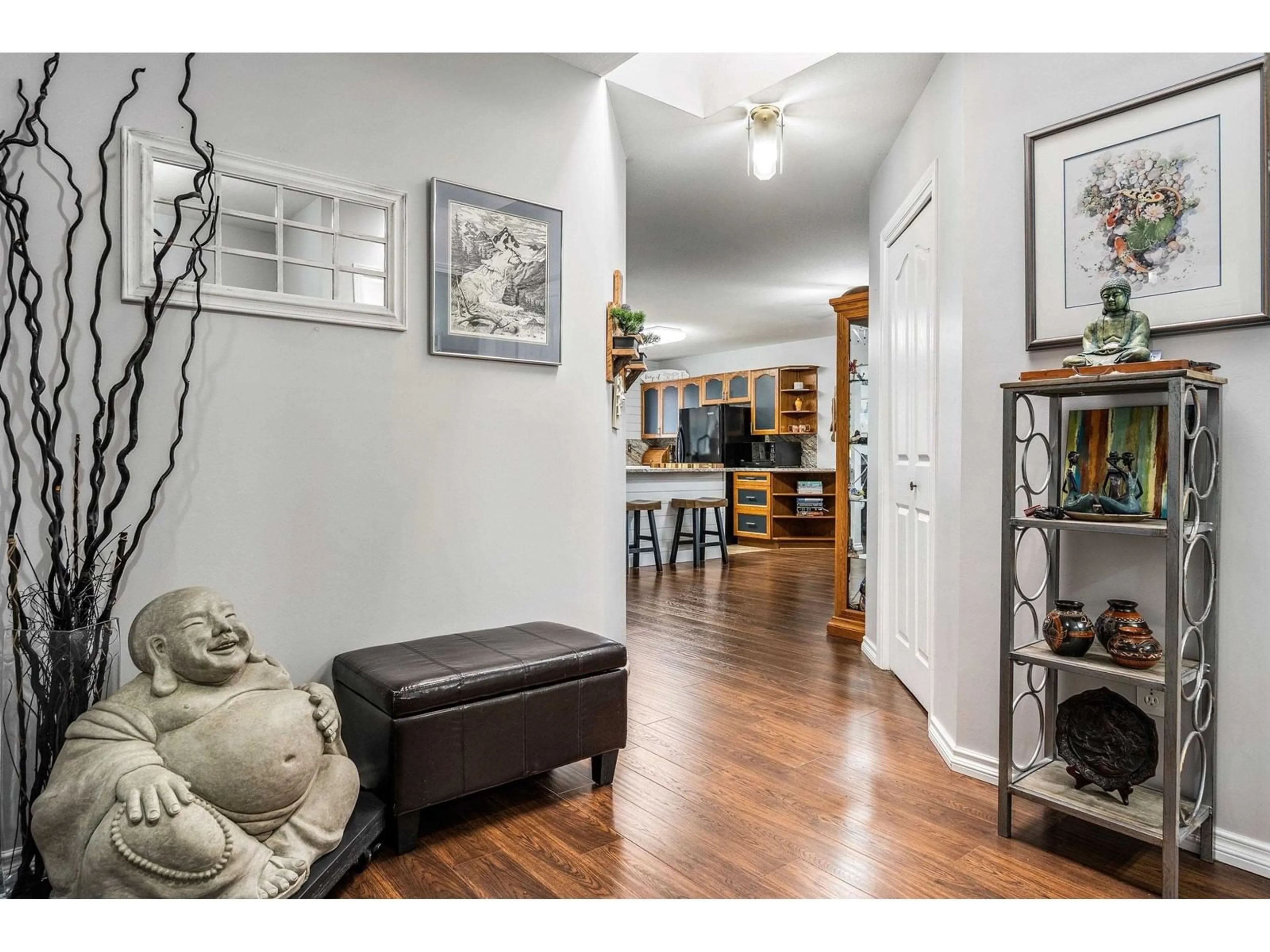 Indoor entryway for 310 - 45660 KNIGHT ROAD, Chilliwack British Columbia V2R2X4