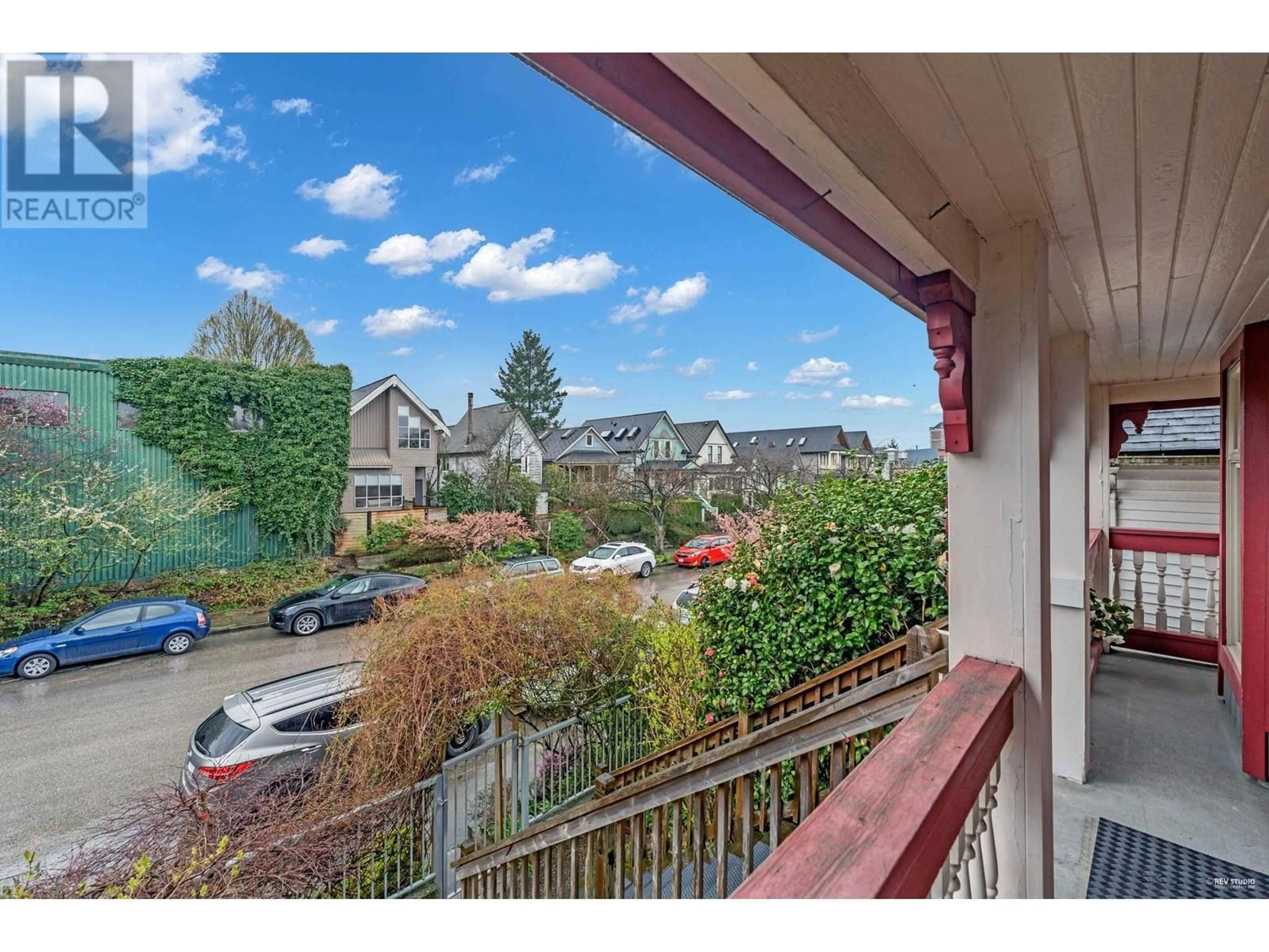 Balcony in the apartment, city buildings view from balcony for 1165 PENDER STREET, Vancouver British Columbia V6A1W6