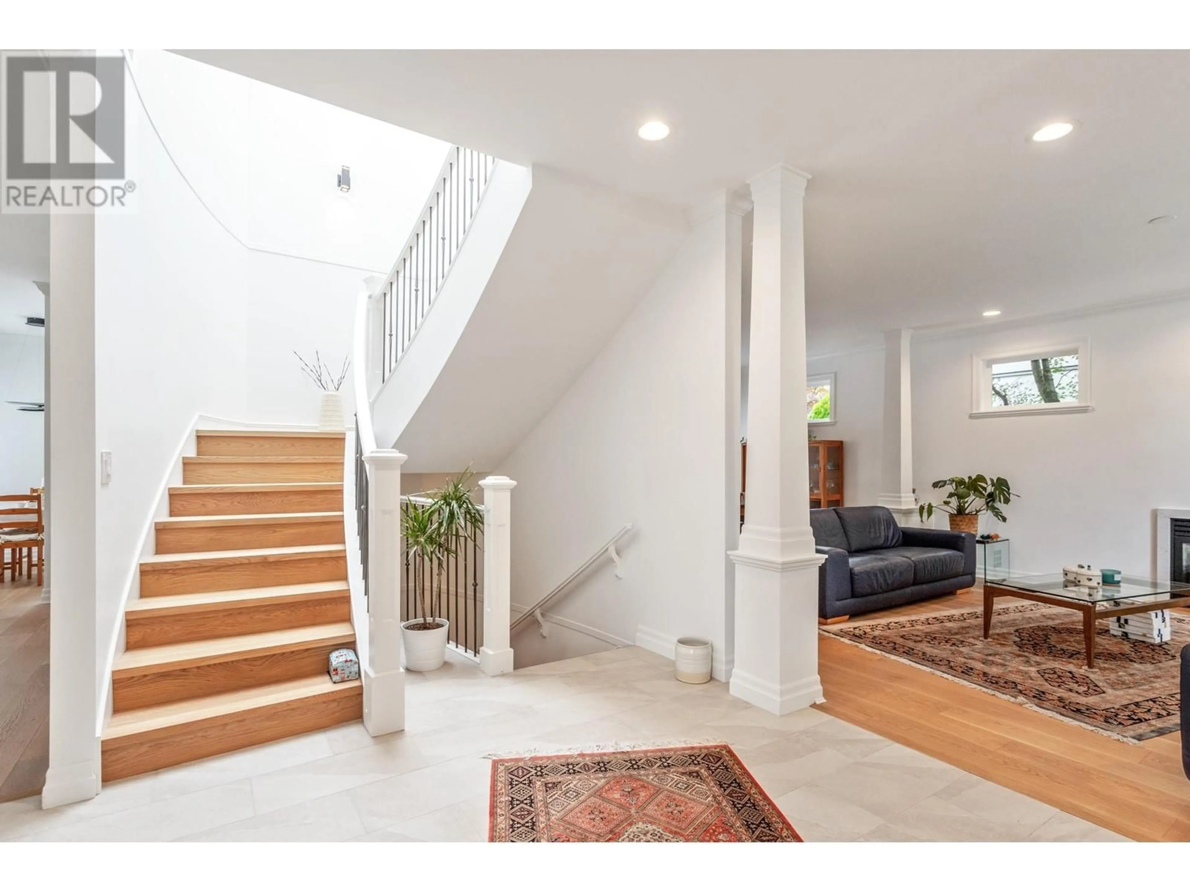 Unknown for 2459 MATHERS AVENUE, West Vancouver British Columbia V7V2H9