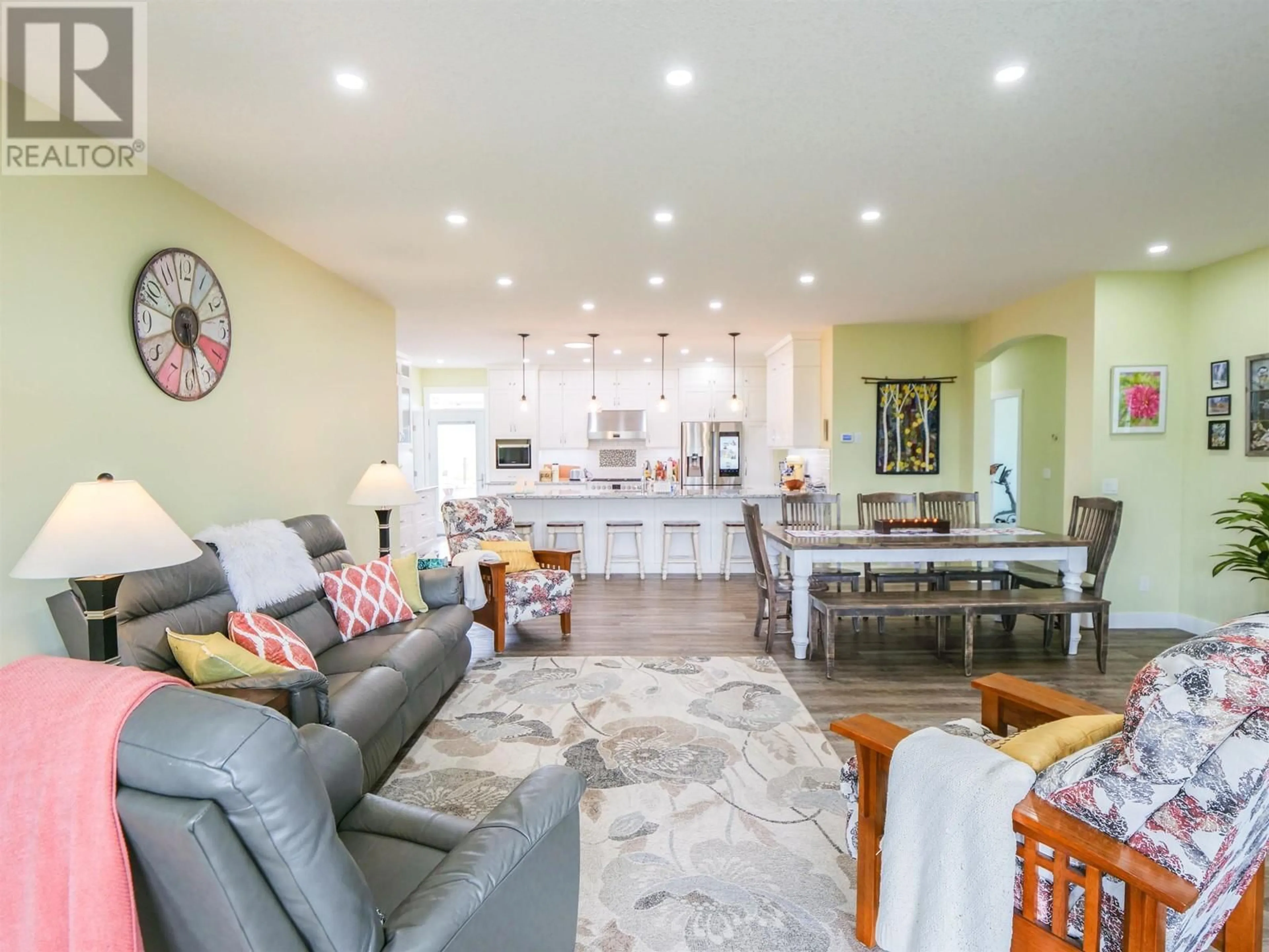 Open concept kitchen, unknown for 1577 STONEY PARK ROAD, Quesnel British Columbia V2J0B9