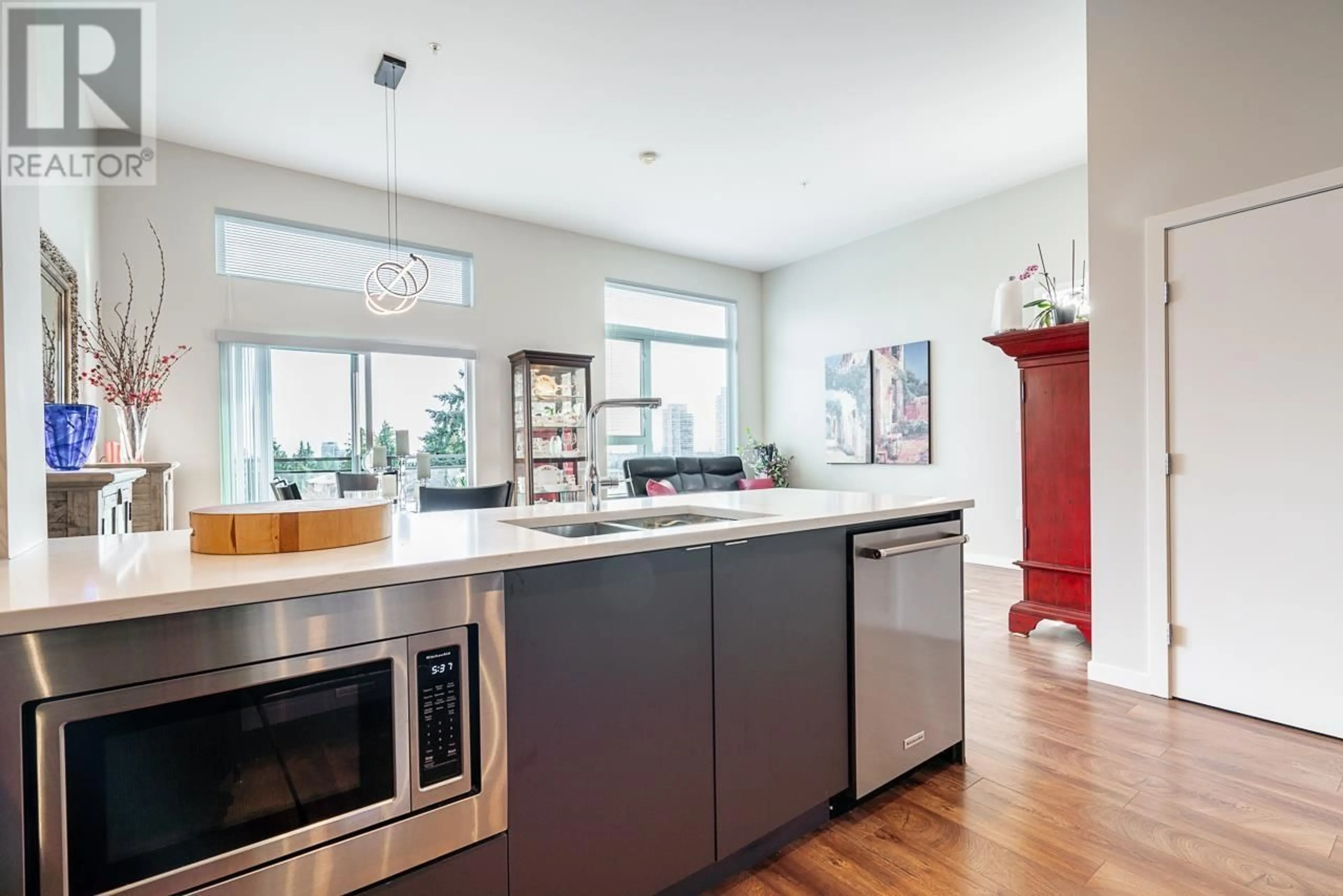 Open concept kitchen, unknown for 610 - 621 REGAN AVENUE, Coquitlam British Columbia V3J0K1
