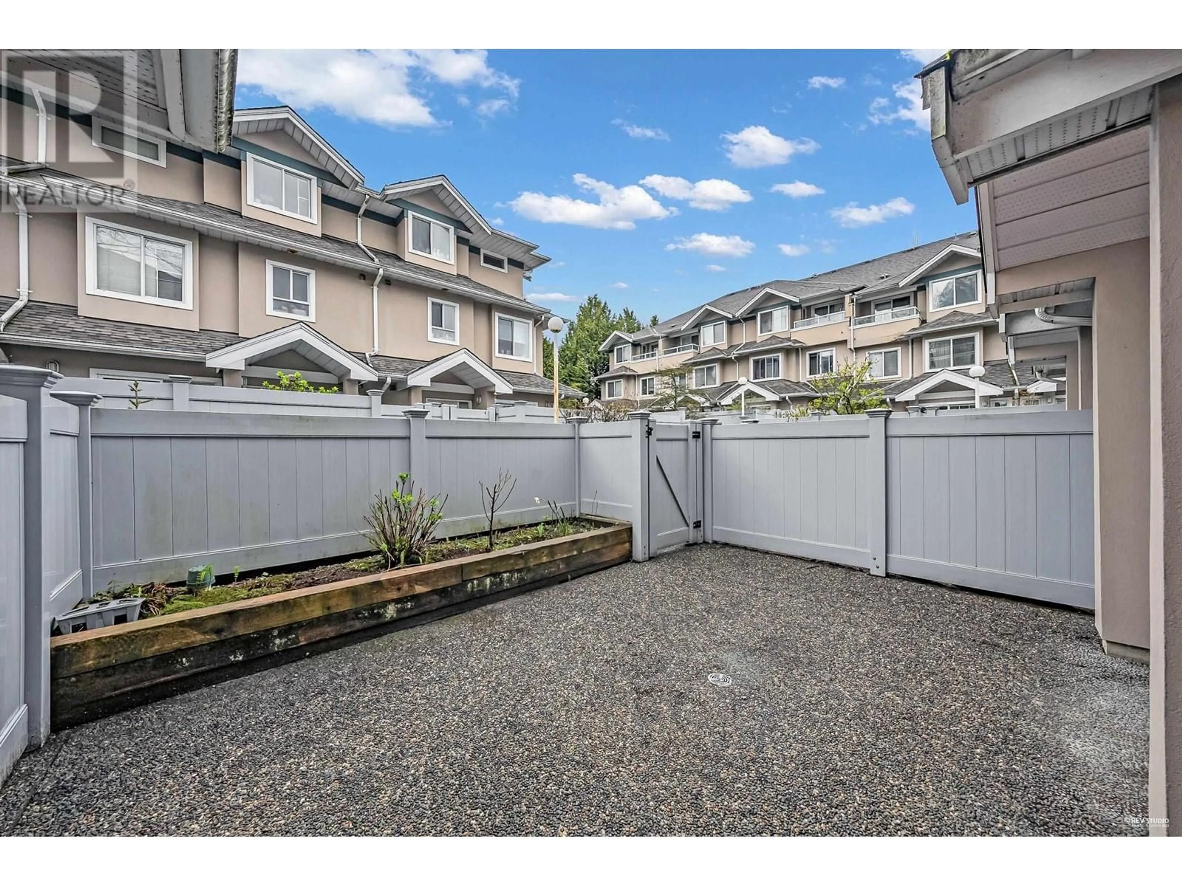 Patio, street for 30 - 7128 18TH AVENUE, Burnaby British Columbia V3N1H1