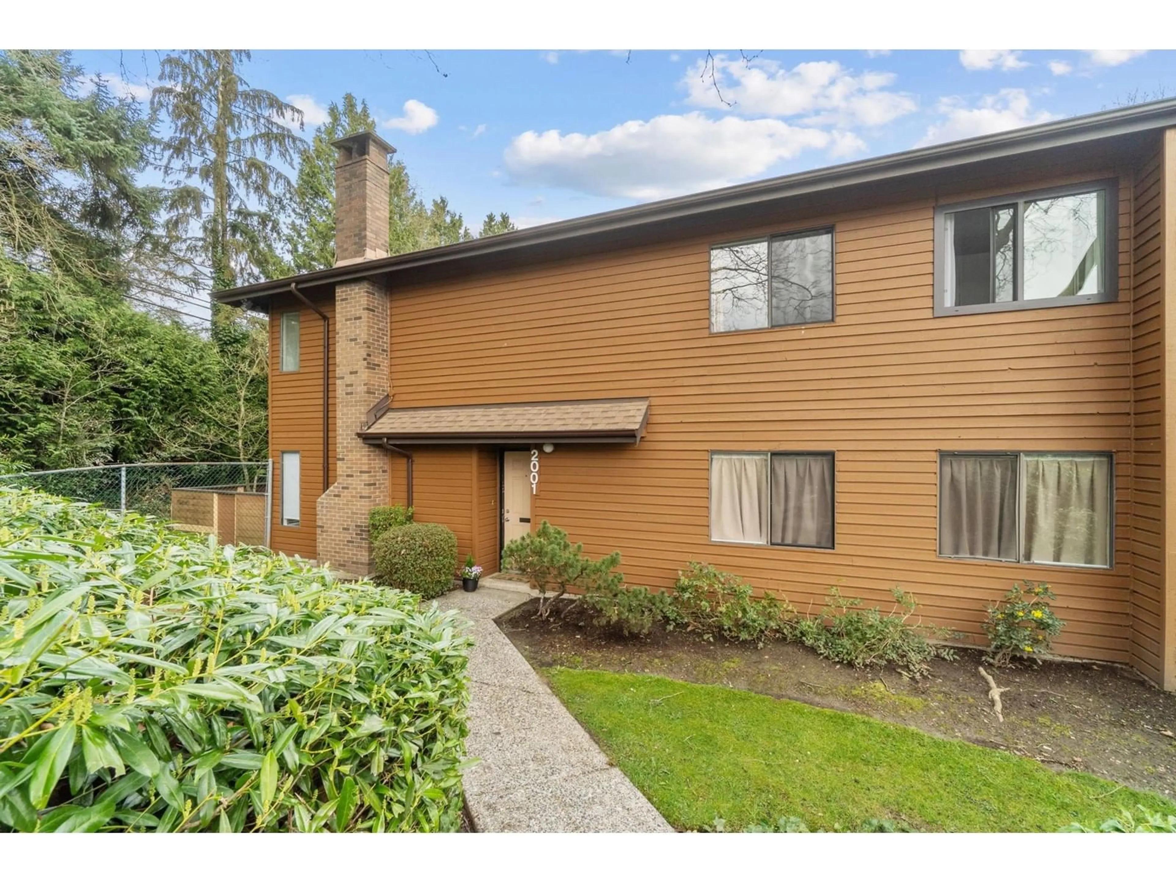 Home with brick exterior material, street for 2001 - 10620 150, Surrey British Columbia V3R7S1