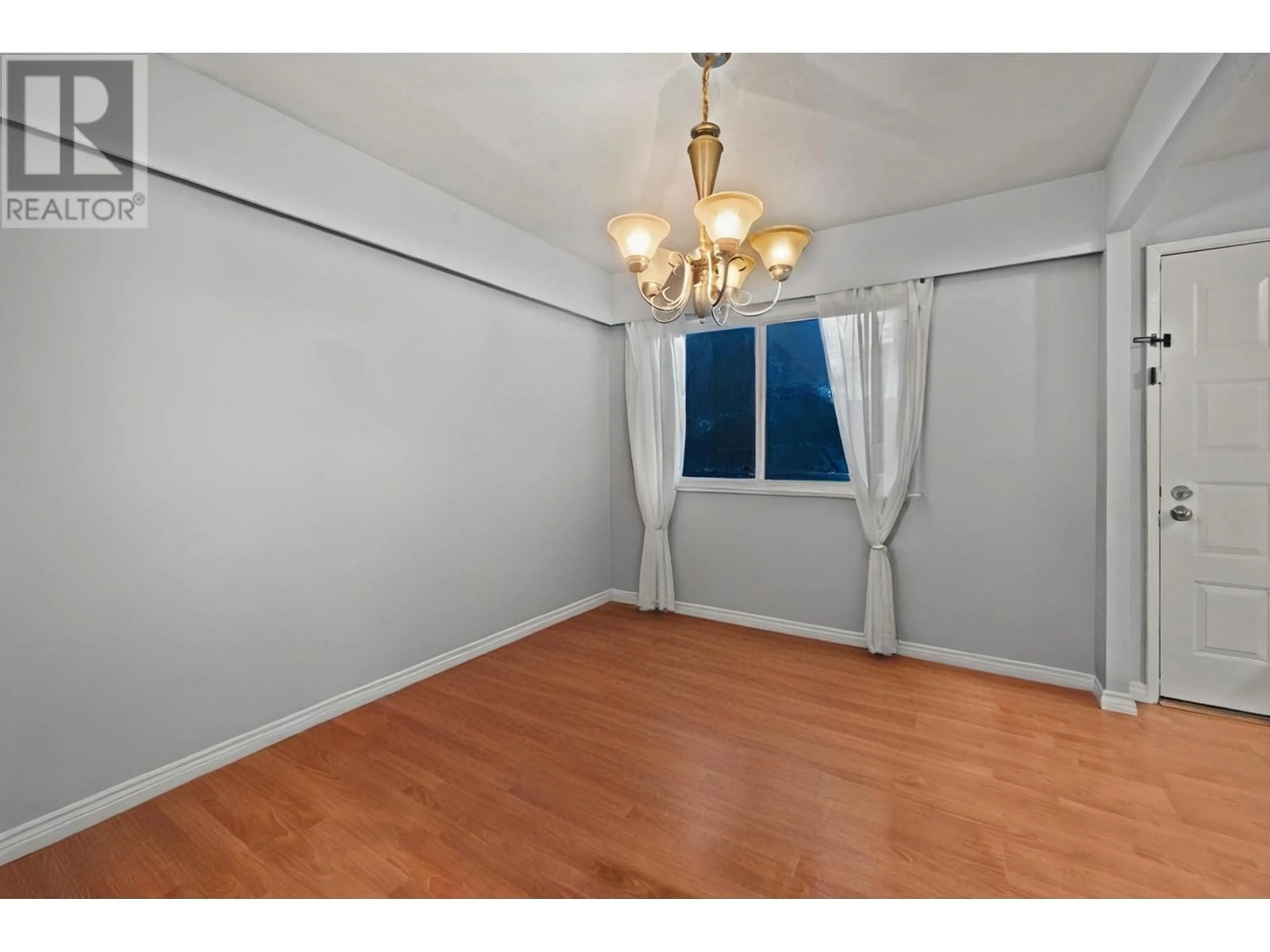A pic of a room for 3949 SEFTON STREET, Port Coquitlam British Columbia V3B3S2
