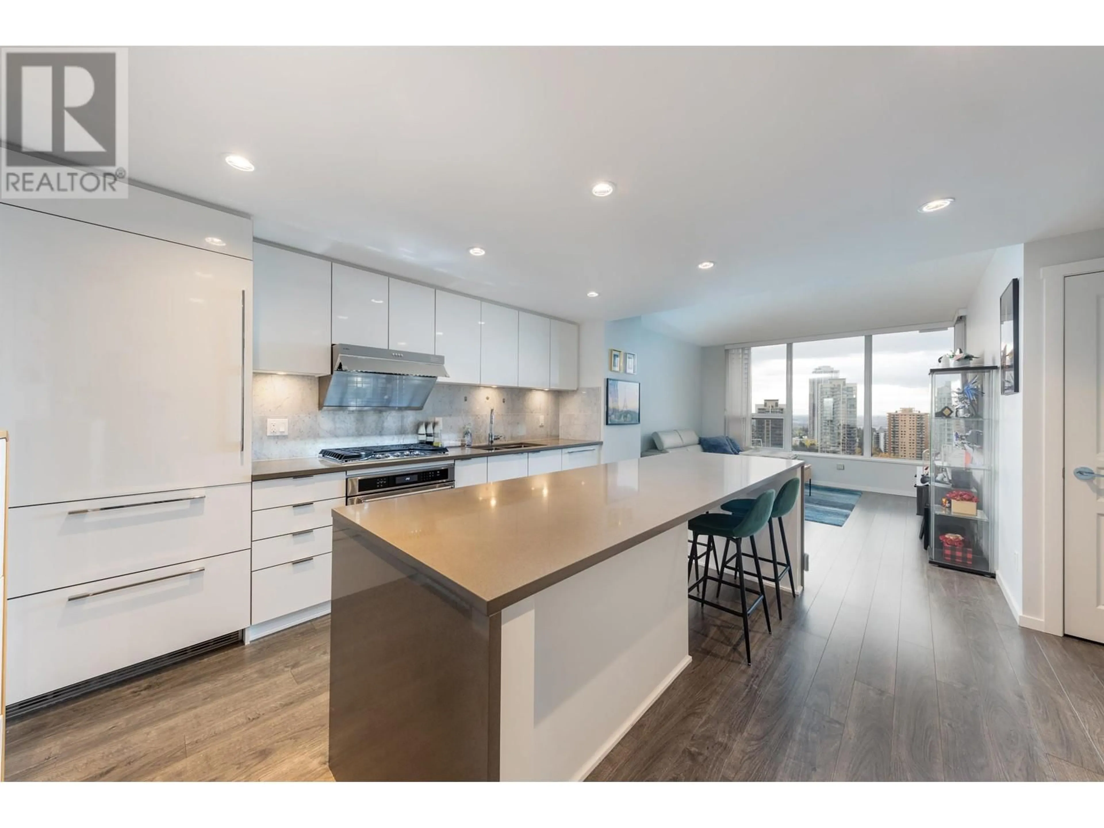 Open concept kitchen, wood/laminate floor for 2805 - 5883 BARKER AVENUE, Burnaby British Columbia V5H0G4
