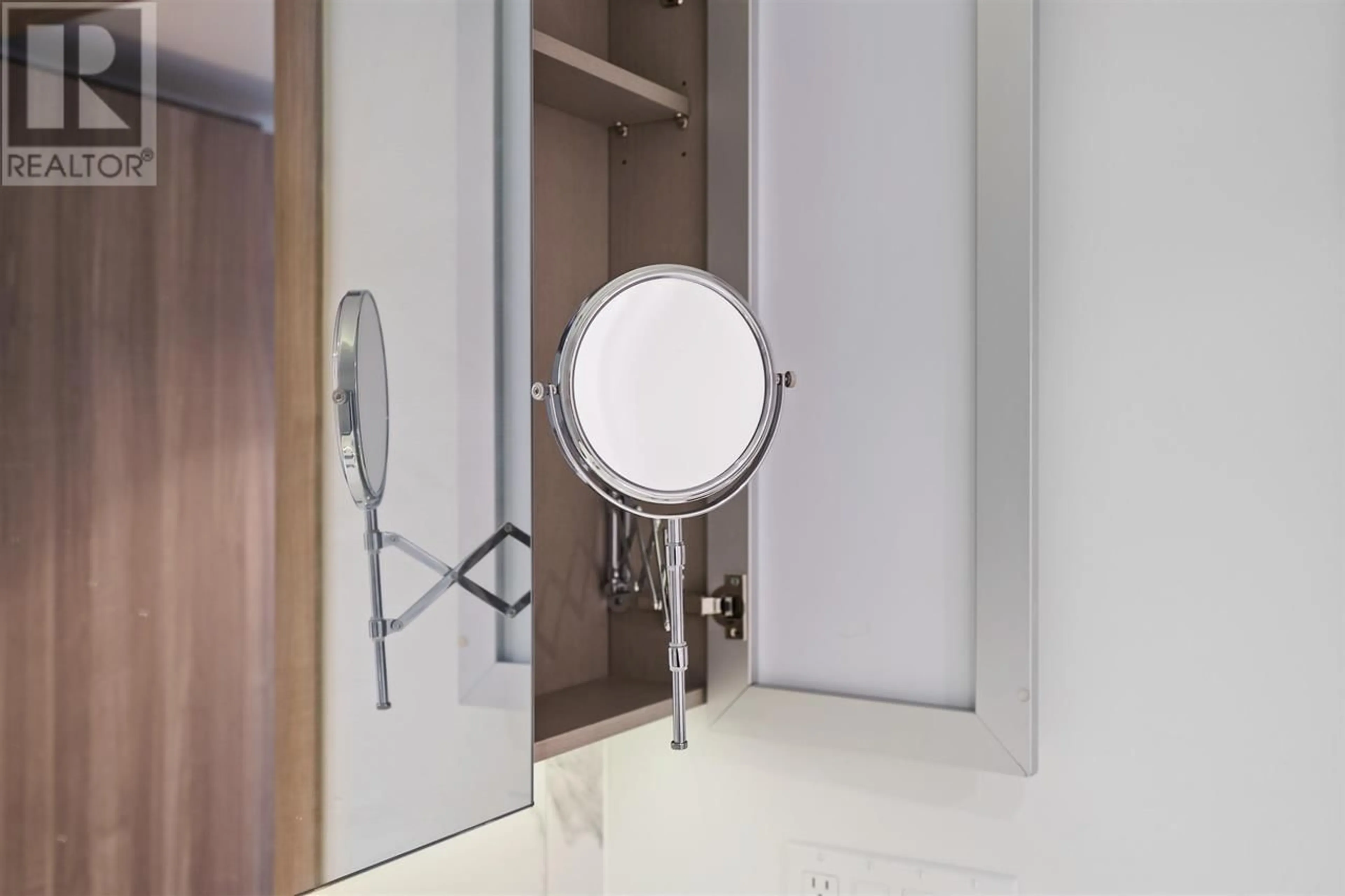 Standard bathroom, unknown for 605 - 8555 CAPSTAN WAY, Richmond British Columbia V6X0W1