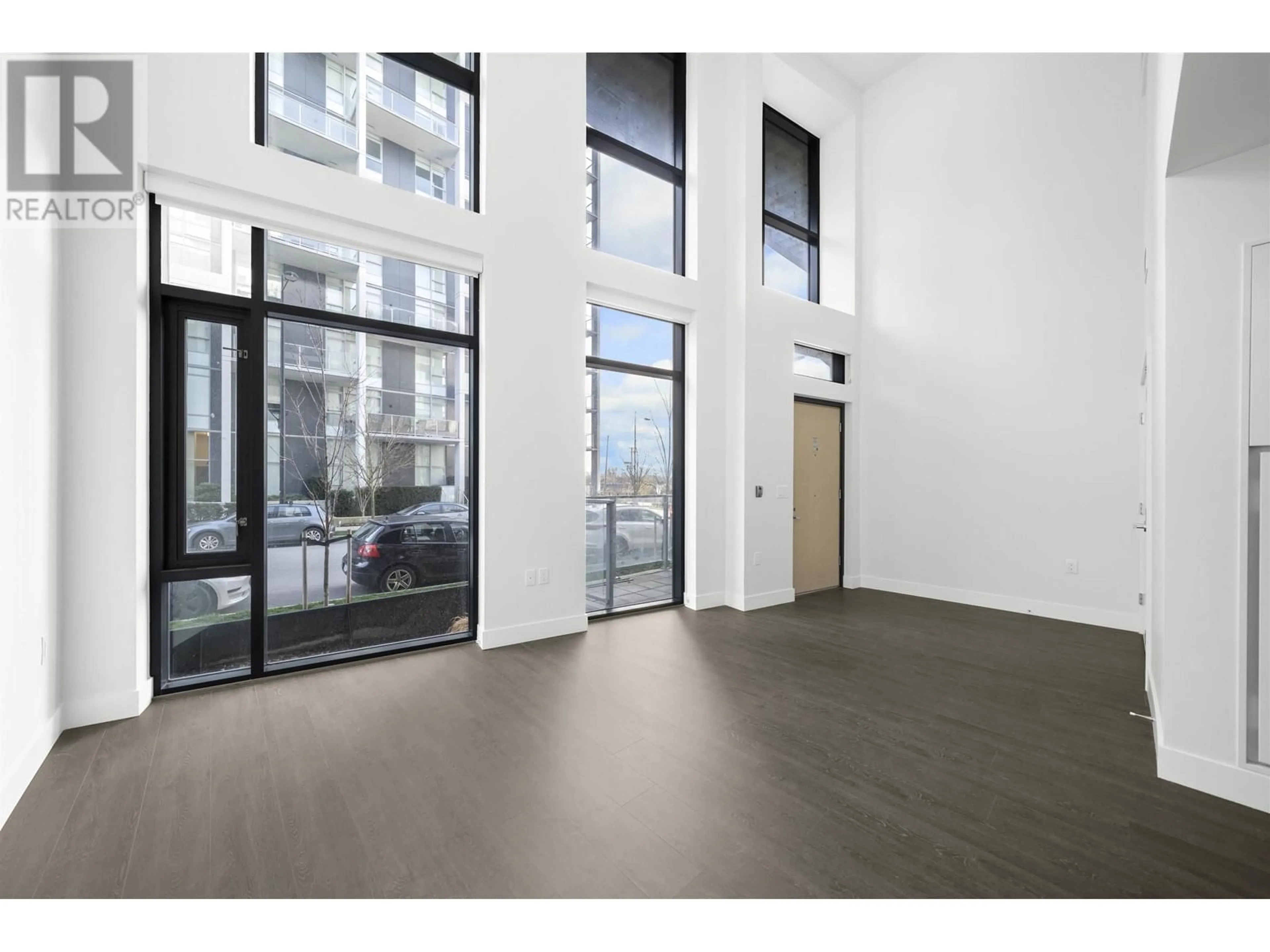 Indoor foyer for 8577 RIVERGRASS DRIVE, Vancouver British Columbia V5S0J7