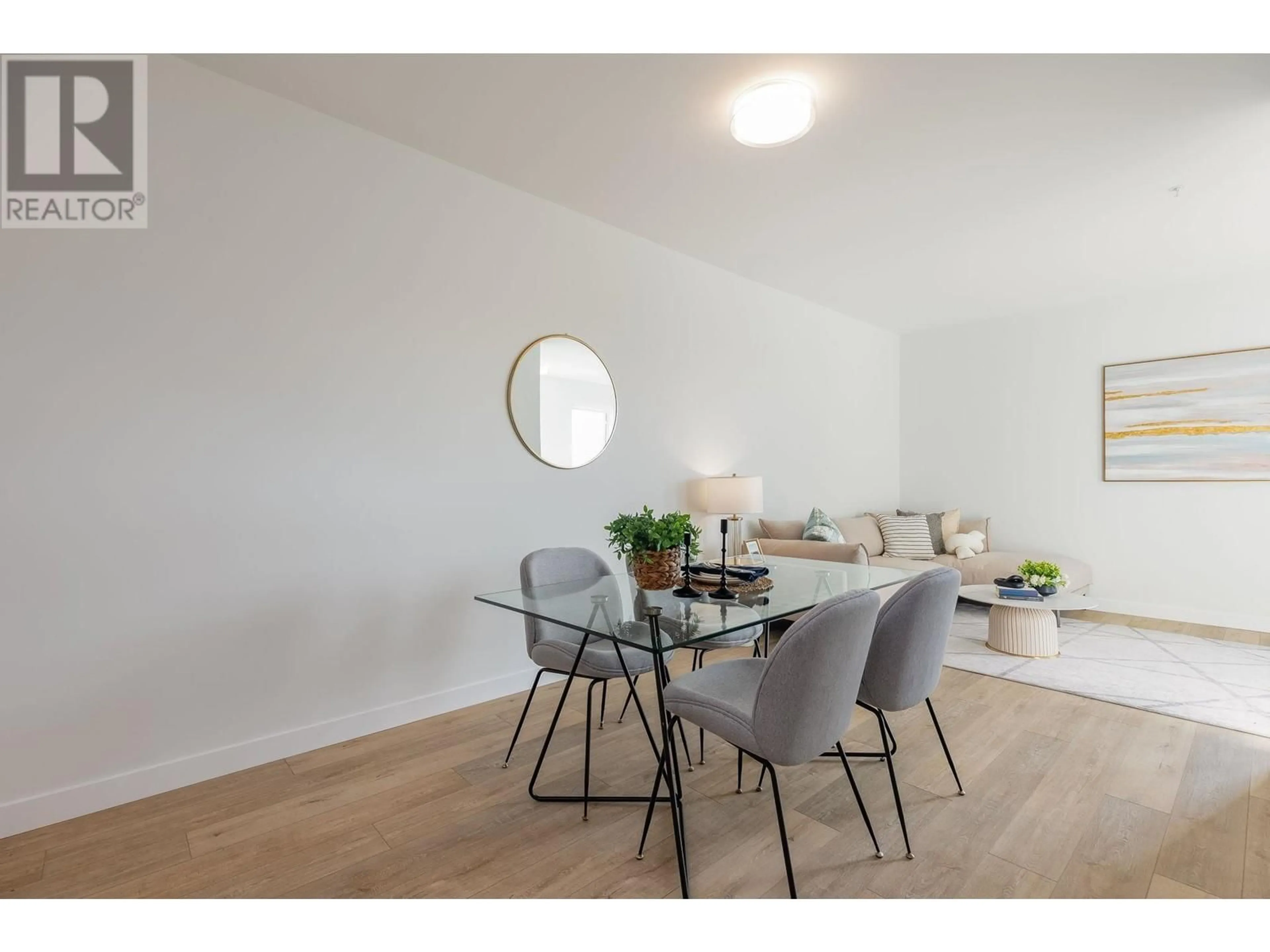Dining room, wood/laminate floor for 204 - 4933 CLARENDON STREET, Vancouver British Columbia V5R3J3