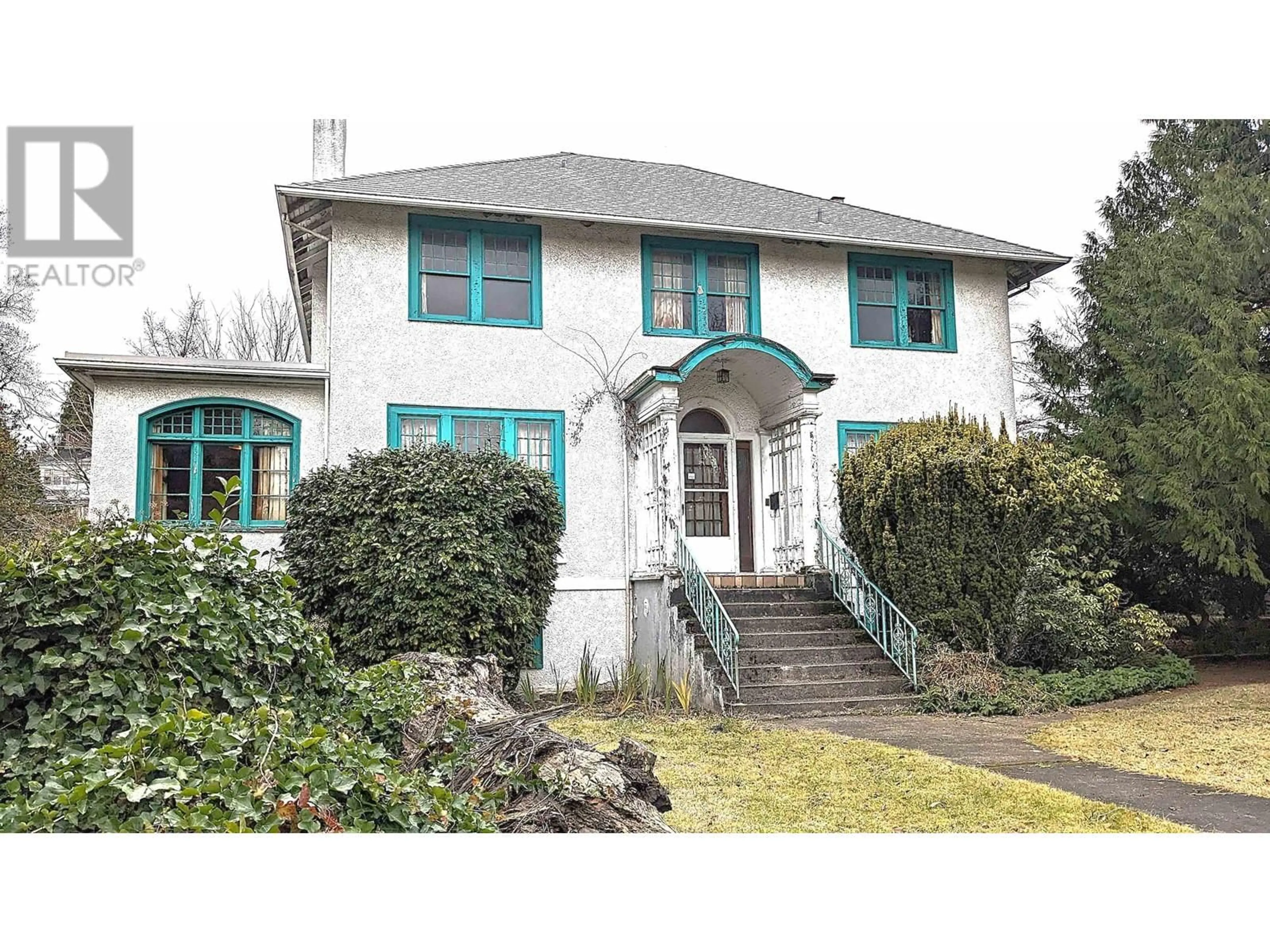 Home with vinyl exterior material, street for 1051 LAURIER AVENUE, Vancouver British Columbia V6H1Y2