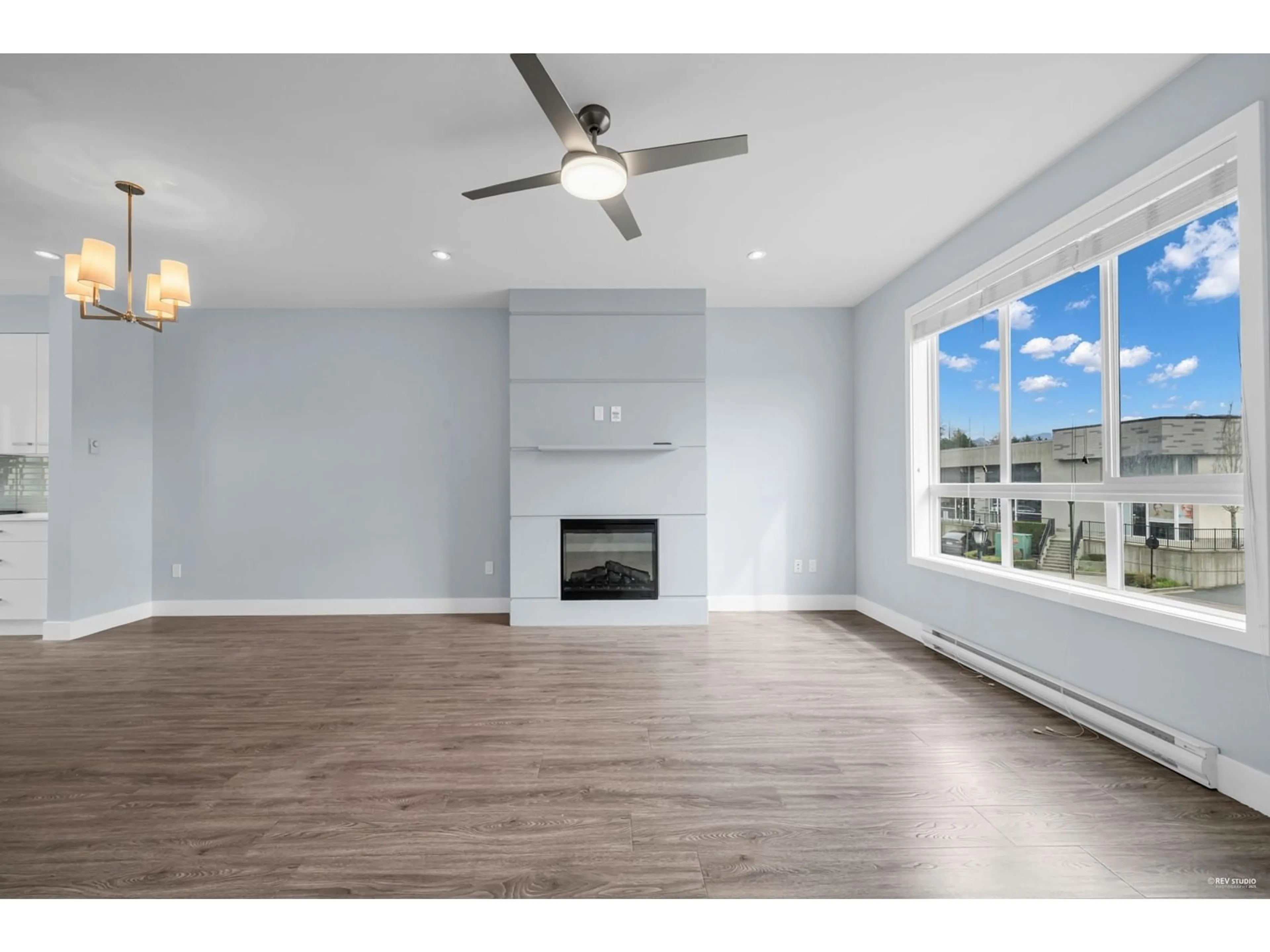 A pic of a room for 11 - 1938 NORTH PARALLEL, Abbotsford British Columbia V3G0H1