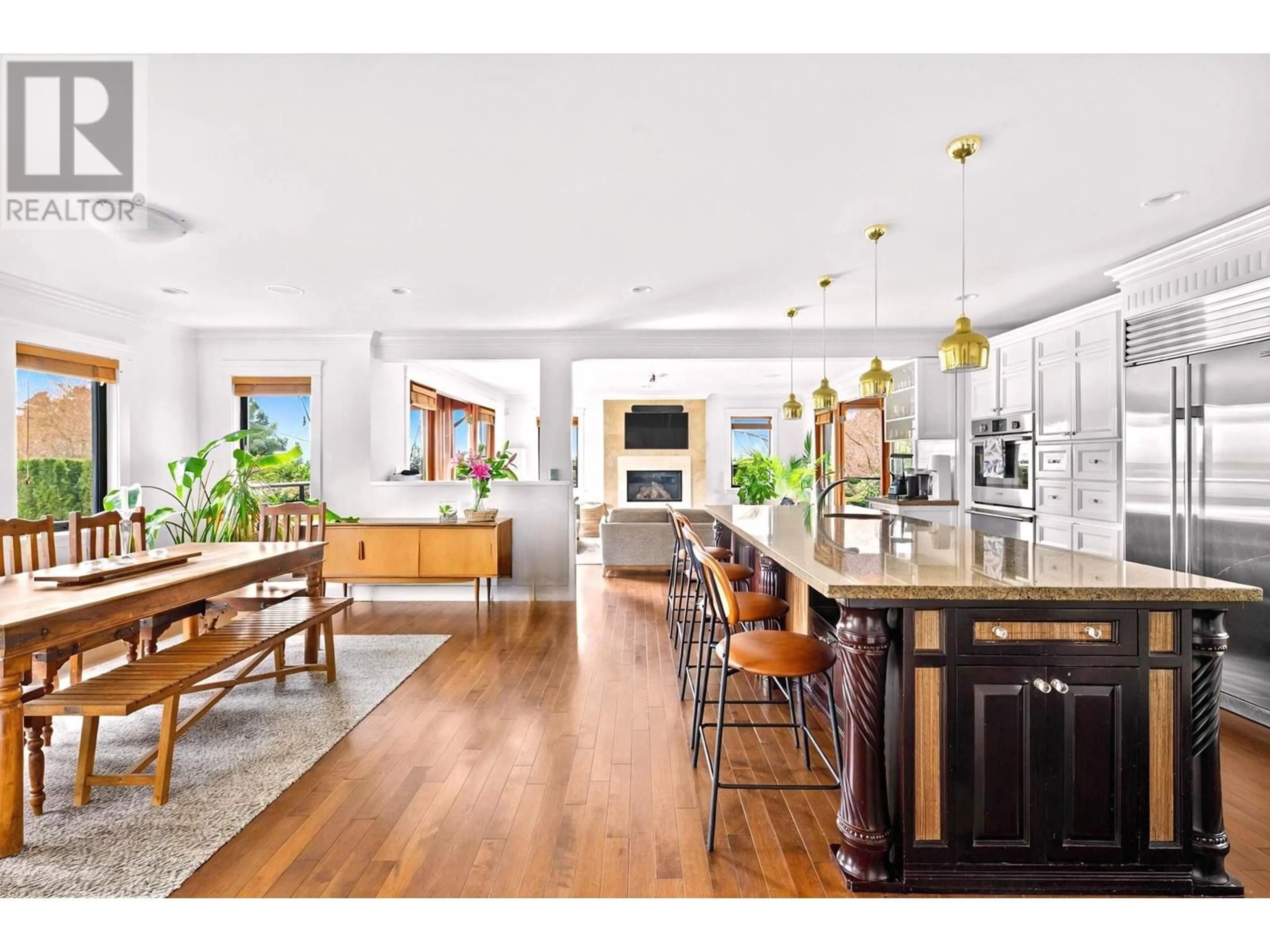 Open concept kitchen, unknown for 1031 INGLEWOOD AVENUE, West Vancouver British Columbia V7T1Y1