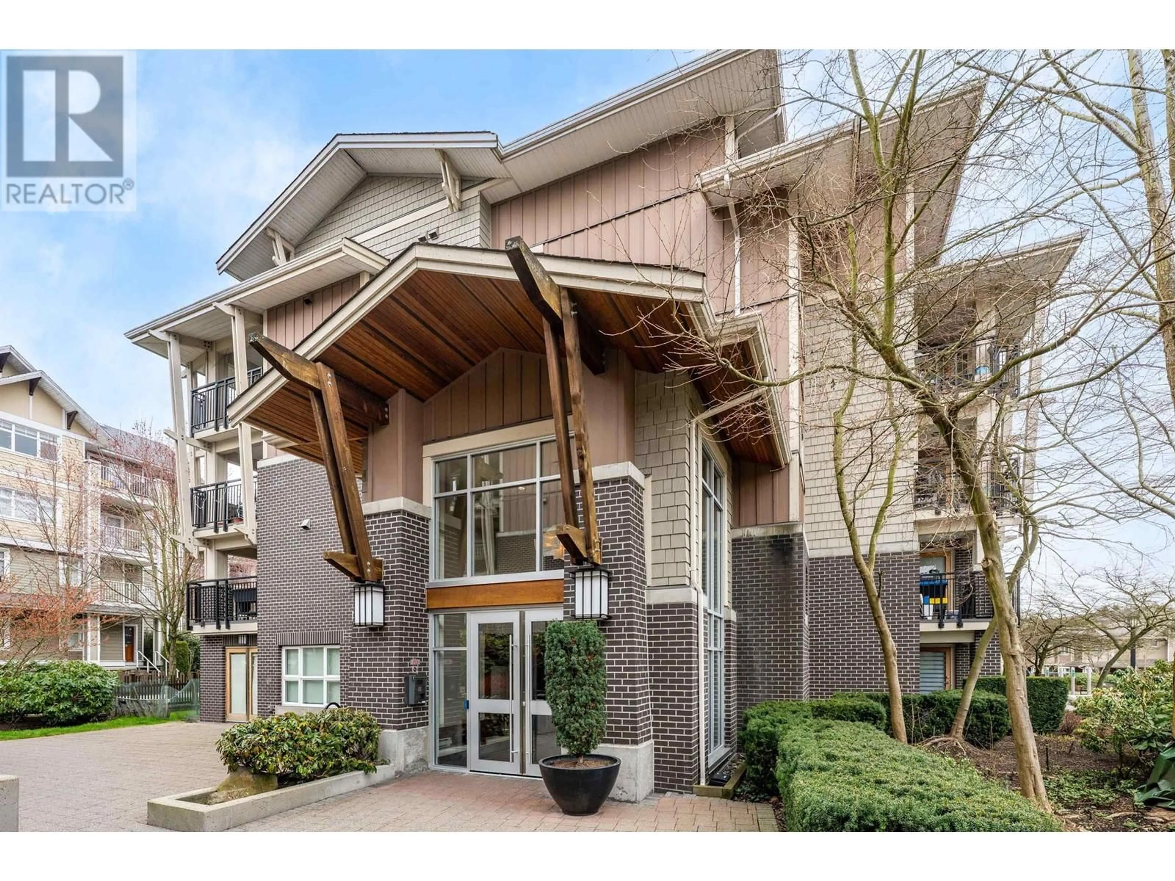 Unknown for 103 - 5775 IRMIN STREET, Burnaby British Columbia V5J0C3