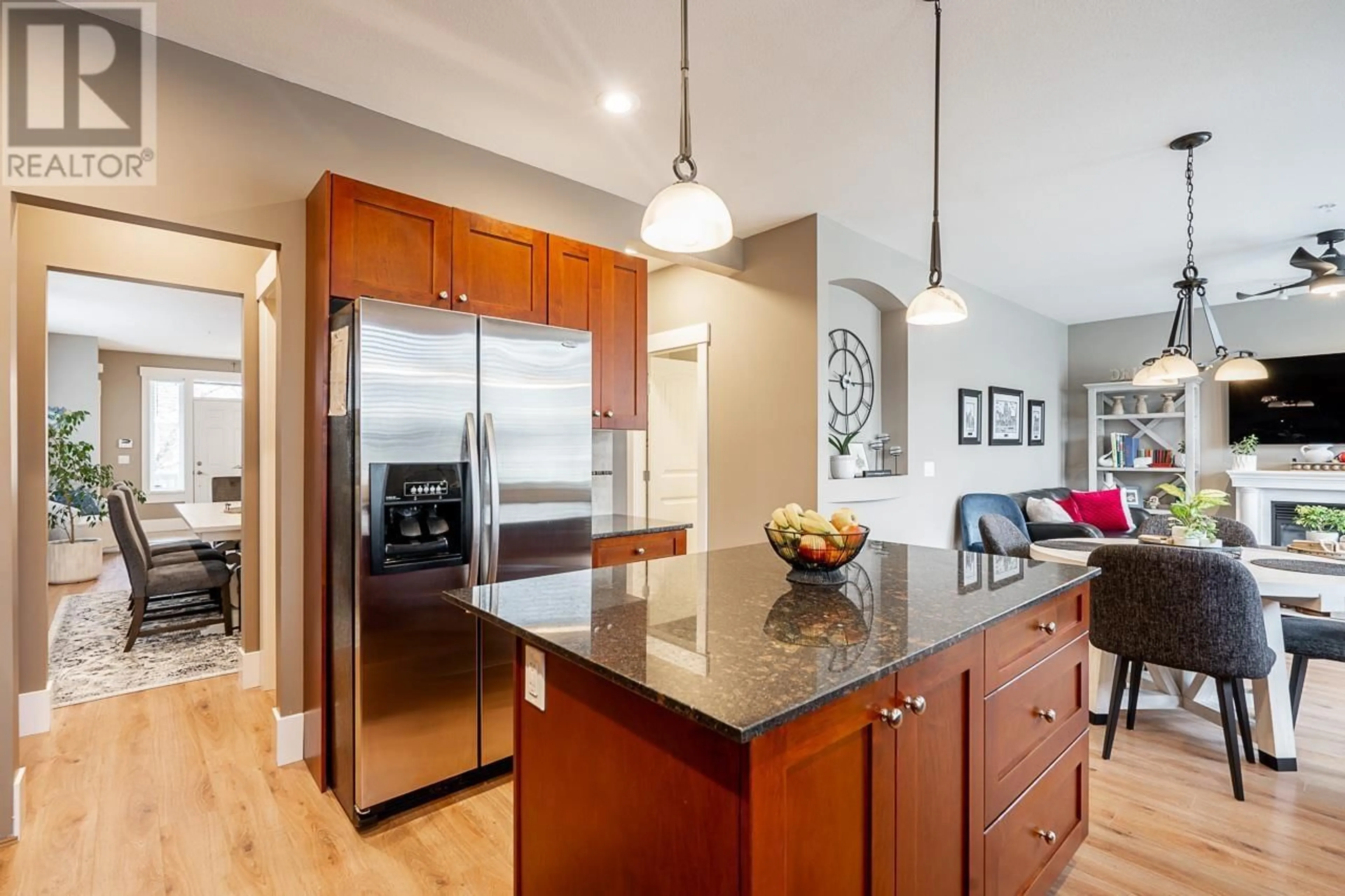 Open concept kitchen, unknown for 23382 GRIFFEN ROAD, Maple Ridge British Columbia V2W0B6