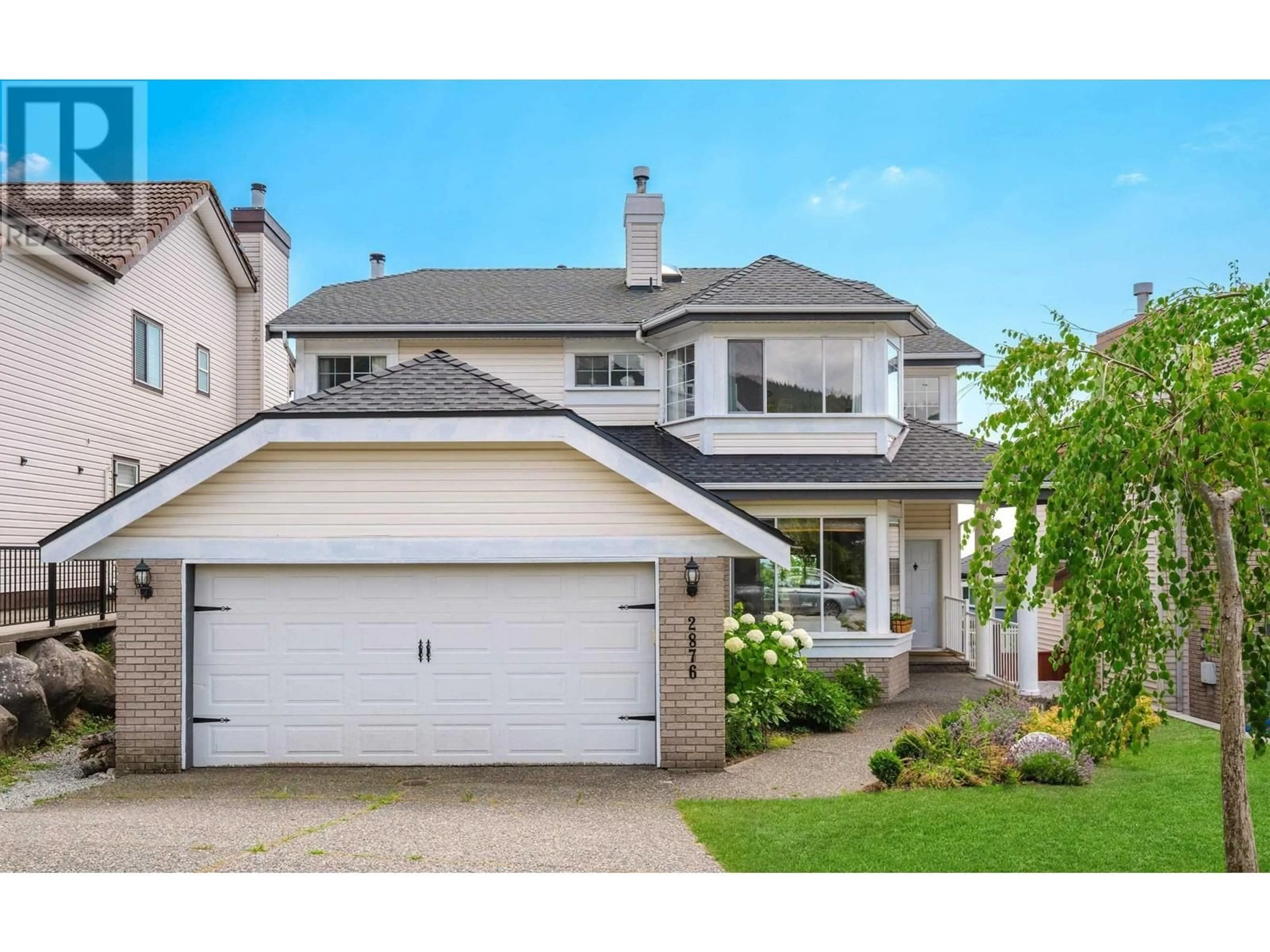 Home with vinyl exterior material, street for 2876 WOODSIA PLACE, Coquitlam British Columbia V3E2Y2