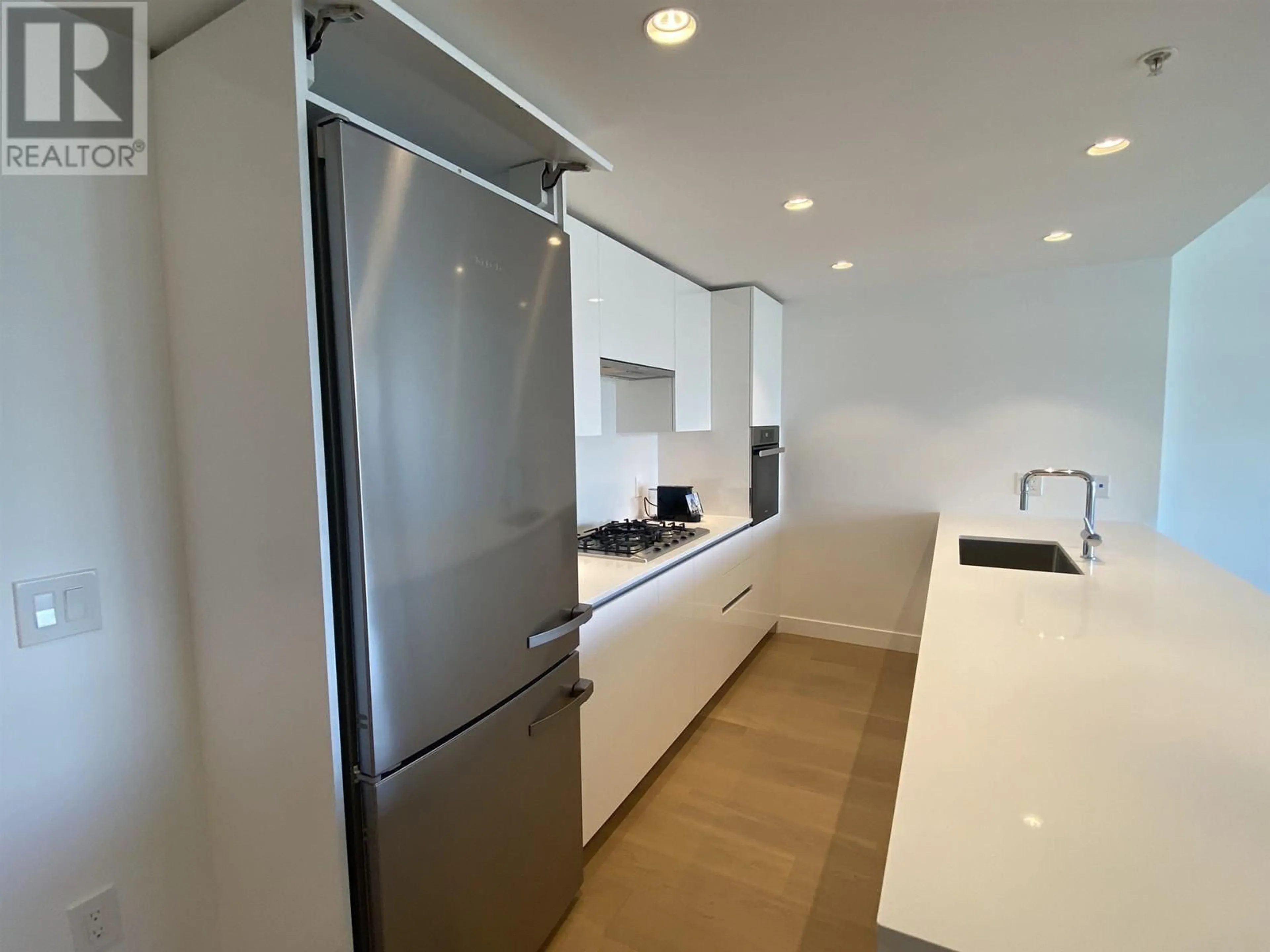 Unknown for 1604 - 5788 GILBERT ROAD, Richmond British Columbia V6X1B7