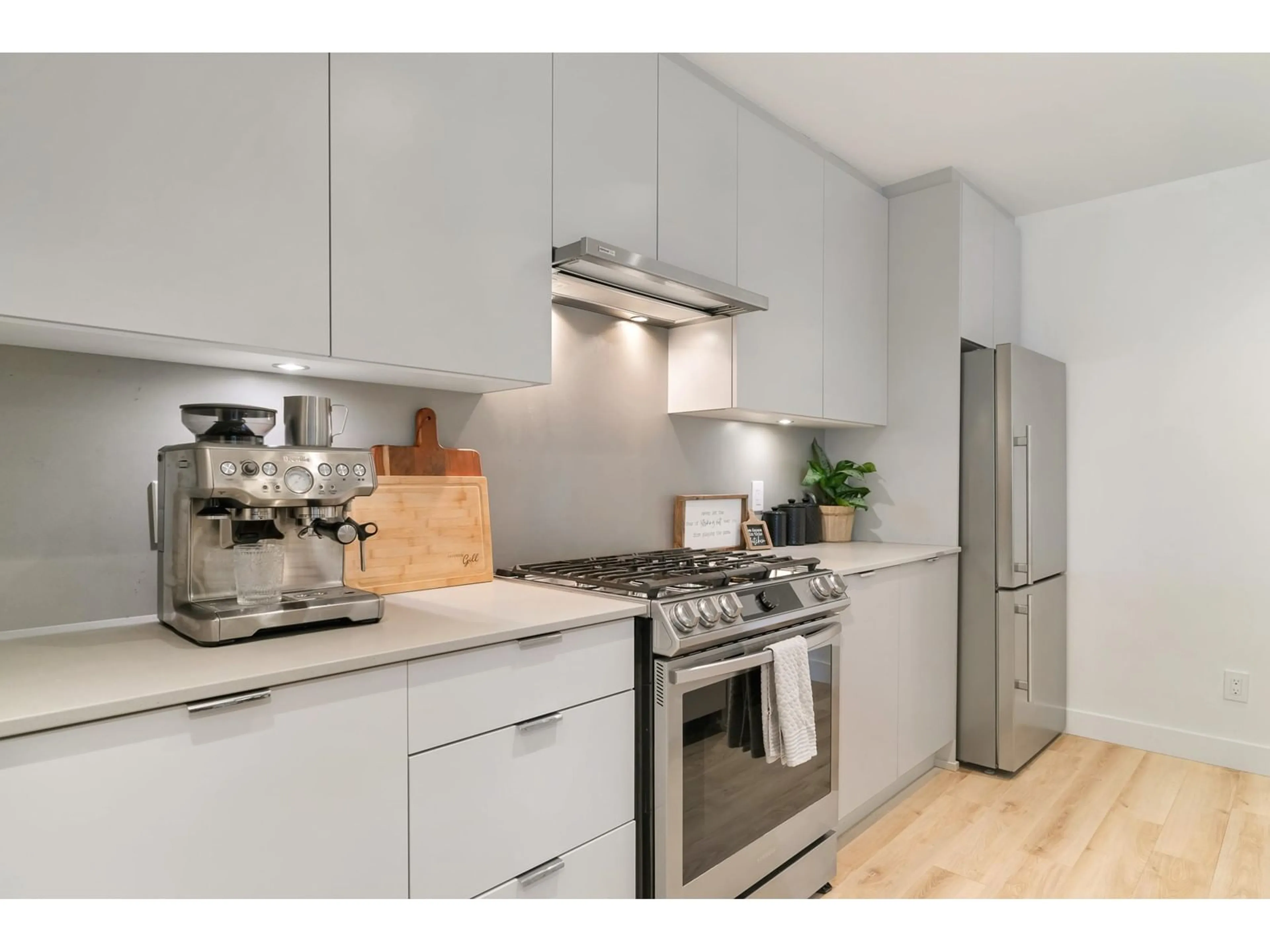 Unknown for 315 - 2493 MONTROSE, Abbotsford British Columbia V2S0L4