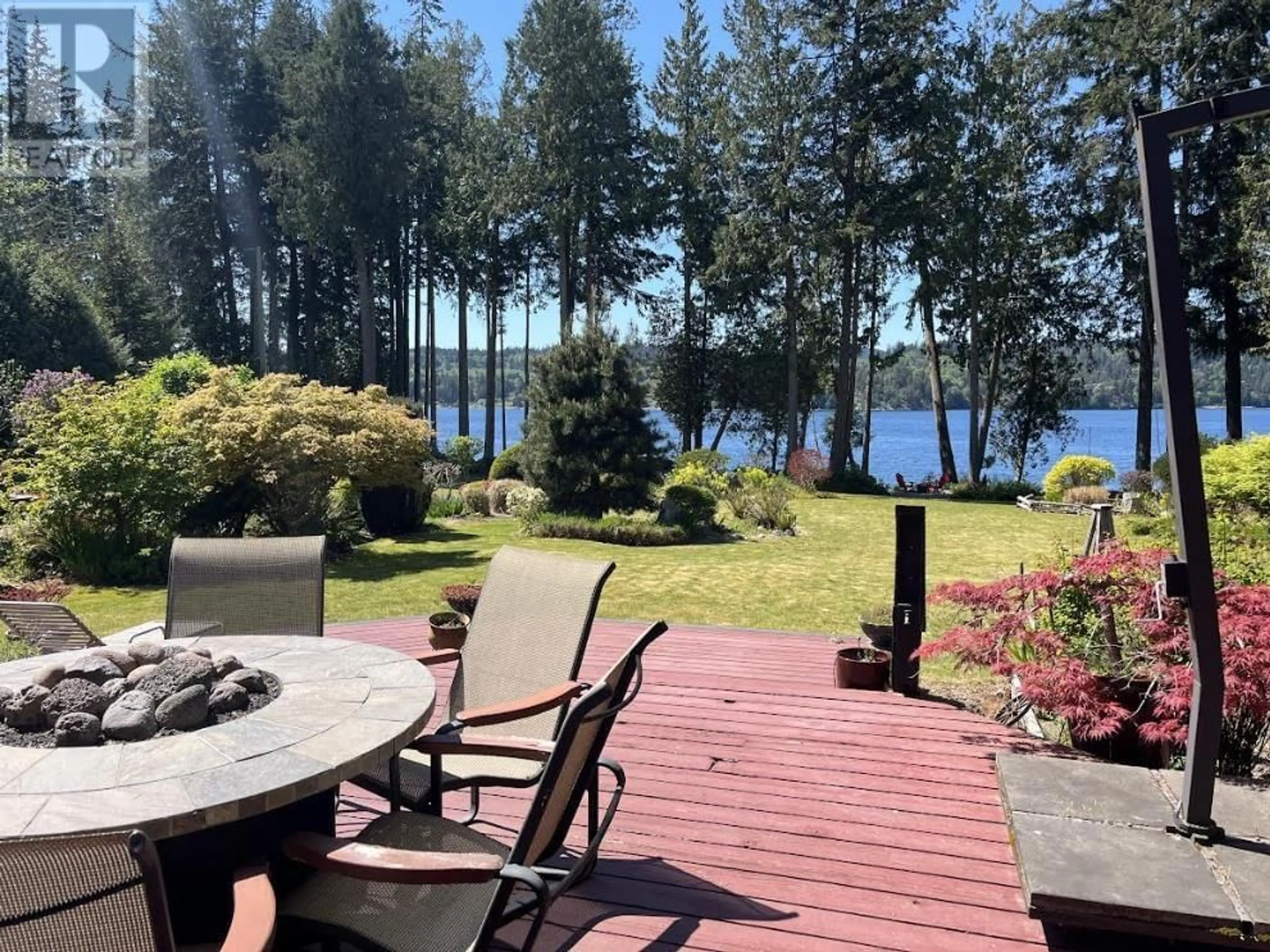 Patio, water/lake/river/ocean view for 6109 SECHELT INLET ROAD, Sechelt British Columbia V7Z0P5