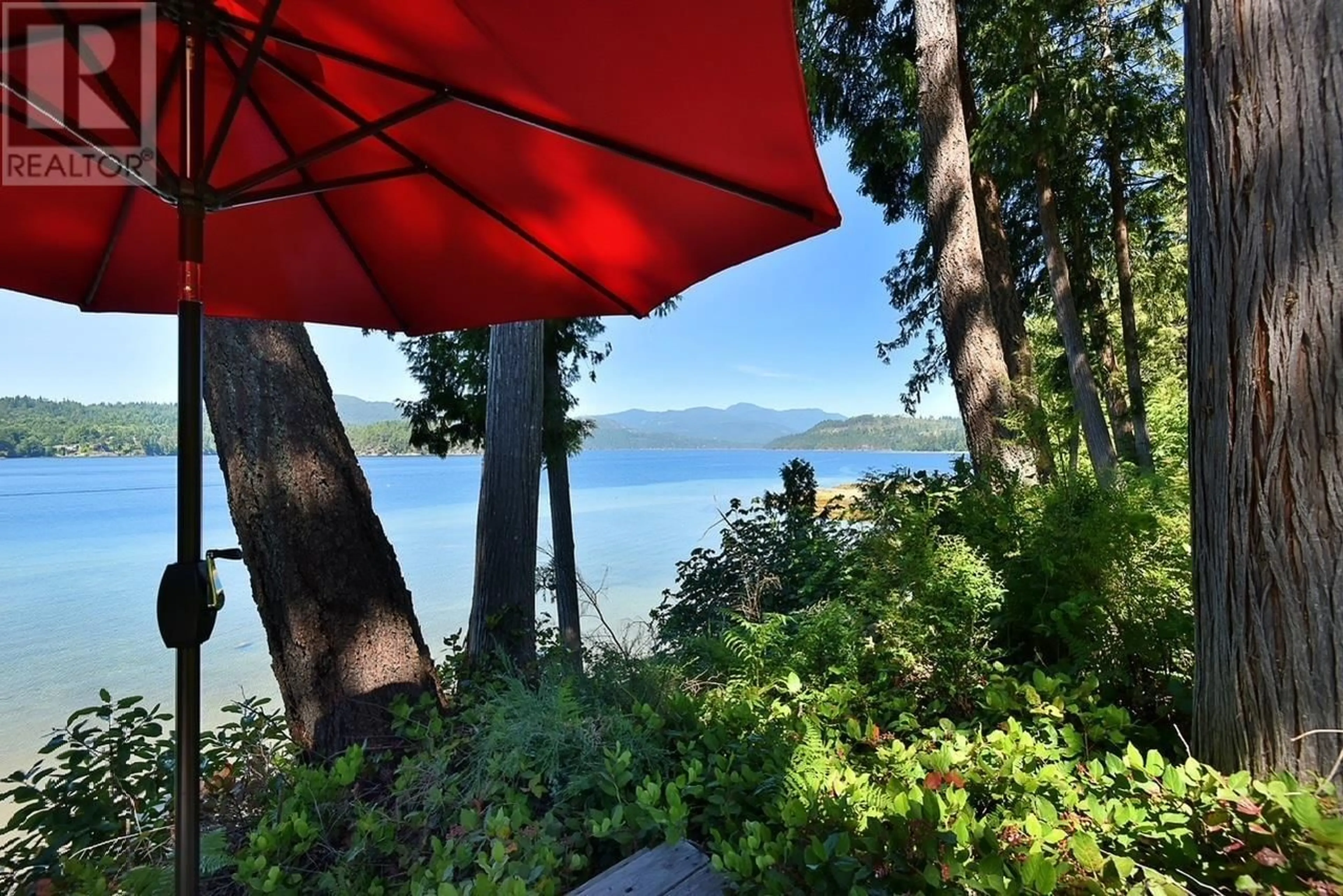 Patio, water/lake/river/ocean view for 6109 SECHELT INLET ROAD, Sechelt British Columbia V7Z0P5