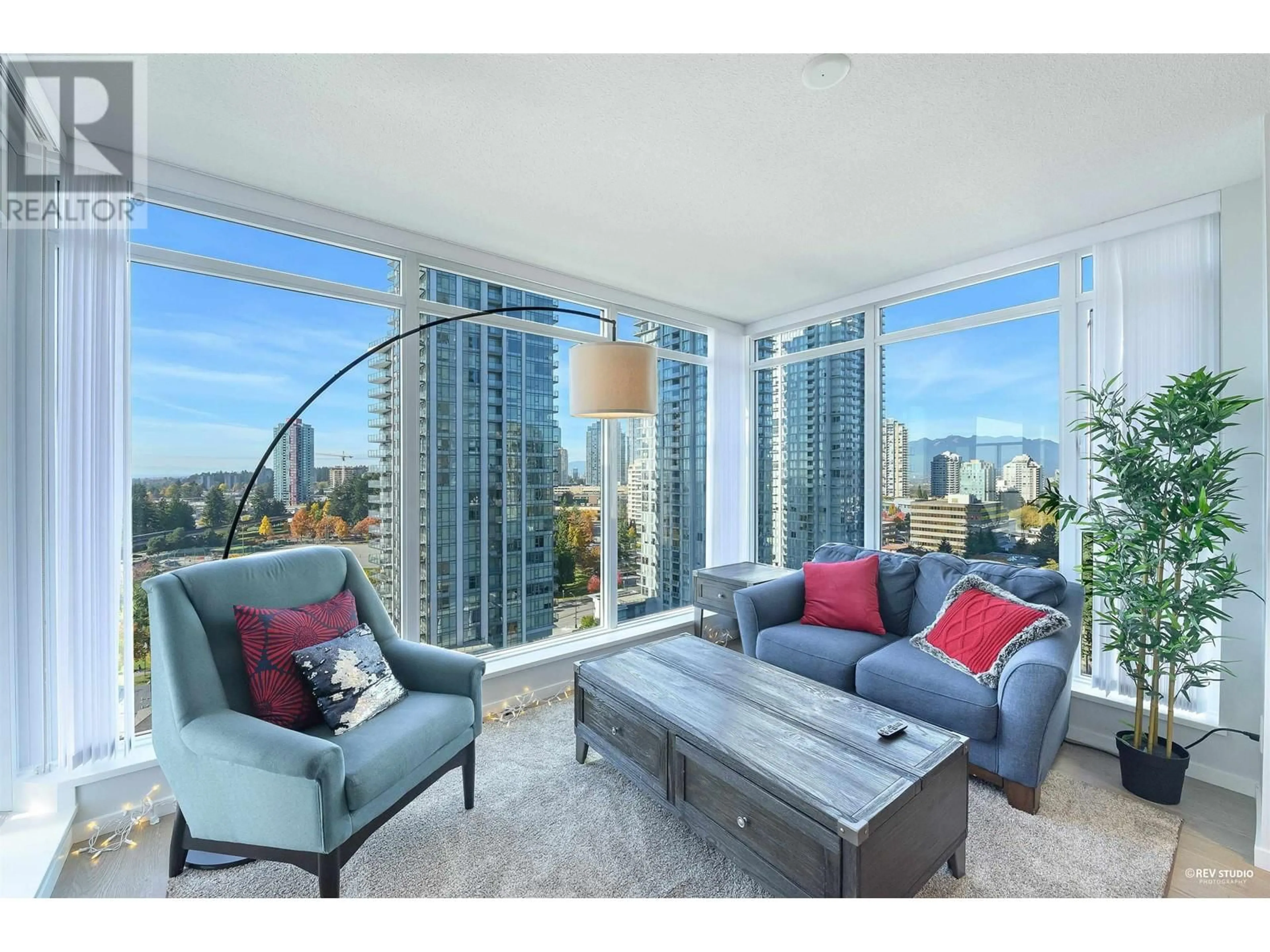 Living room with furniture, unknown for 1503 - 6700 DUNBLANE AVENUE, Burnaby British Columbia V5H0J3