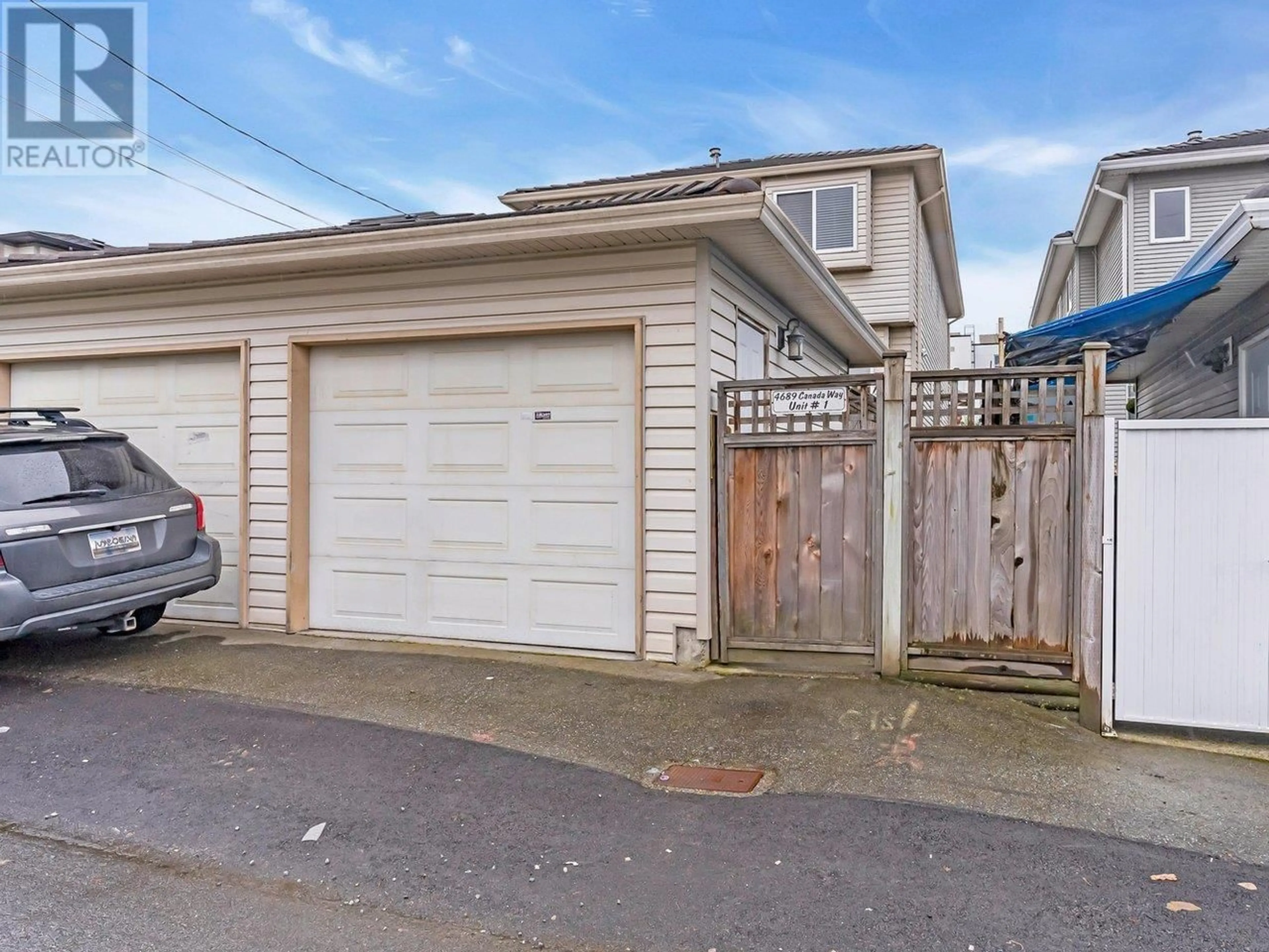 Indoor garage for 1 - 4689 CANADA WAY, Burnaby British Columbia V5G1K9