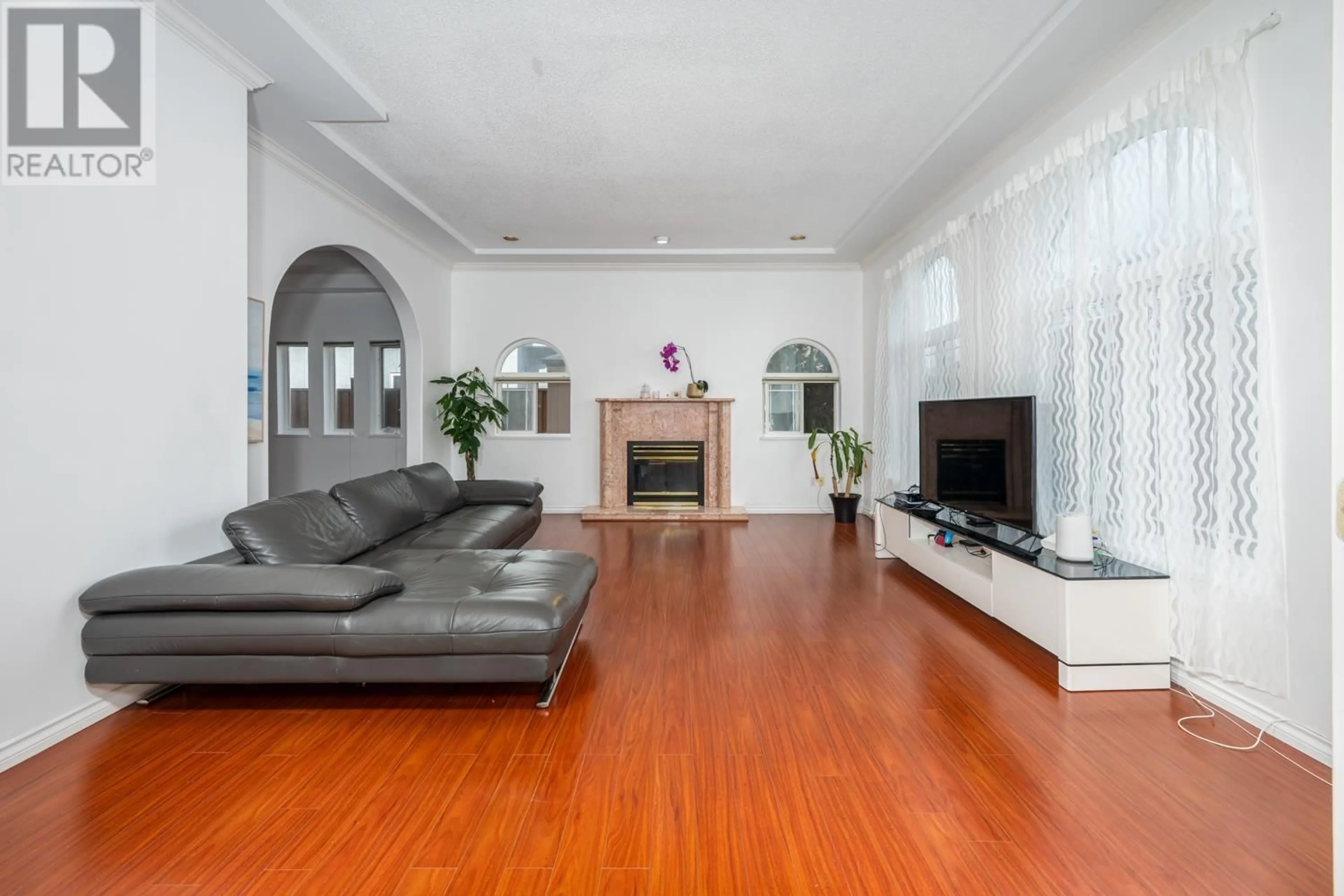 Living room with furniture, unknown for 12091 MELLIS DRIVE, Richmond British Columbia V6X3T1
