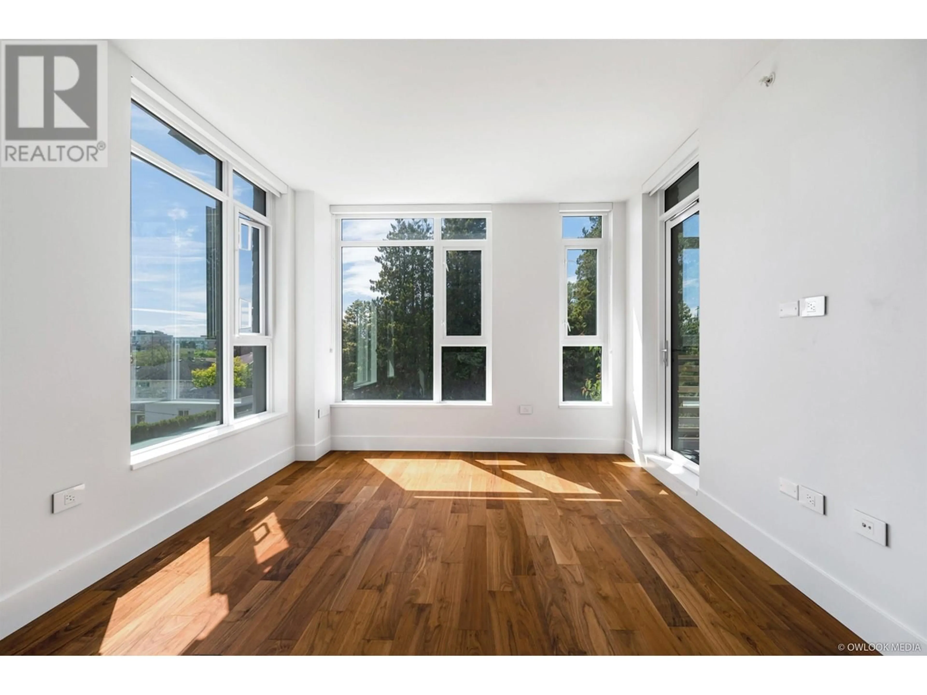 A pic of a room for 301 - 7428 ALBERTA STREET, Vancouver British Columbia V5Y2Z8