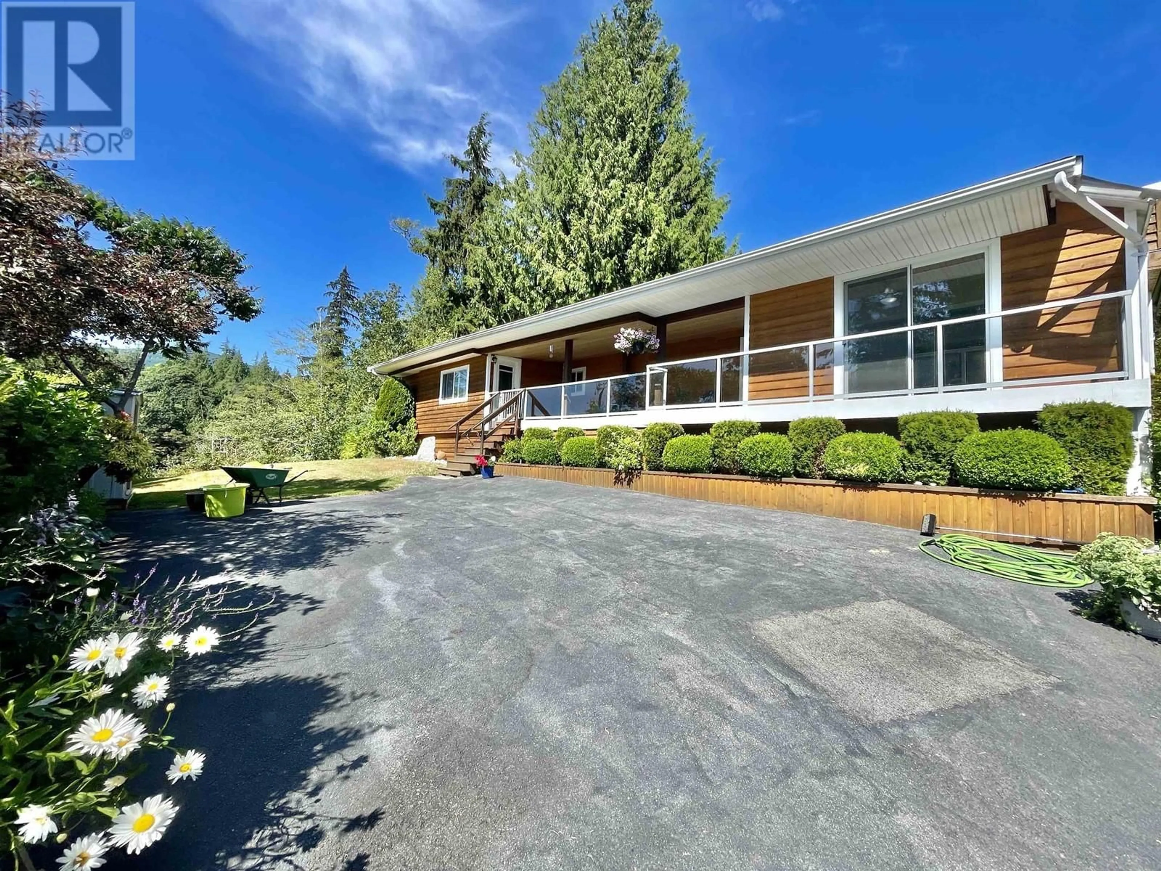 A pic from outside/outdoor area/front of a property/back of a property/a pic from drone, unknown for 1436 VELVET ROAD, Gibsons British Columbia V0N1V5