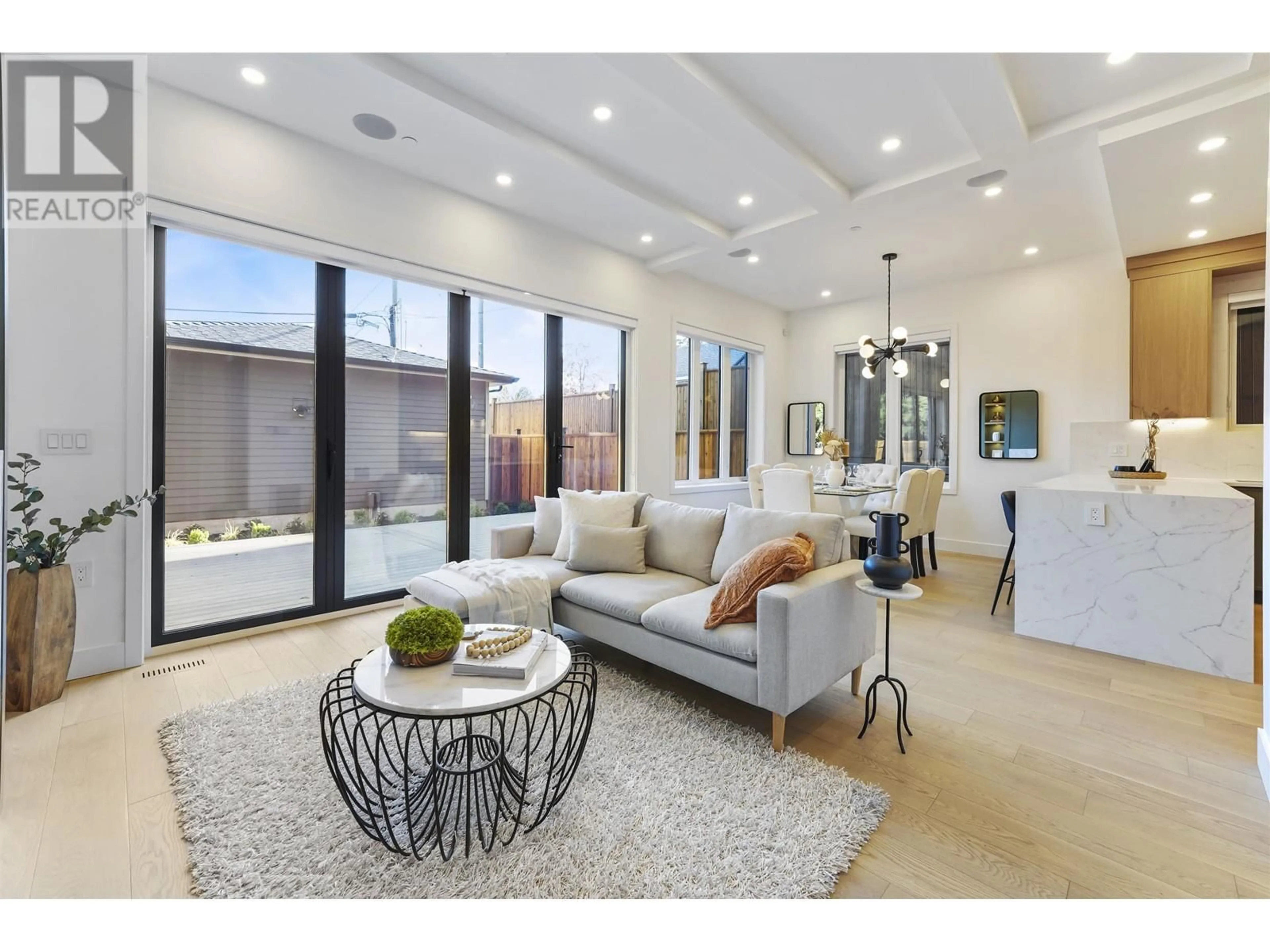 Living room with furniture, unknown for 2 - 1322 13TH AVENUE, Vancouver British Columbia V5N2B6
