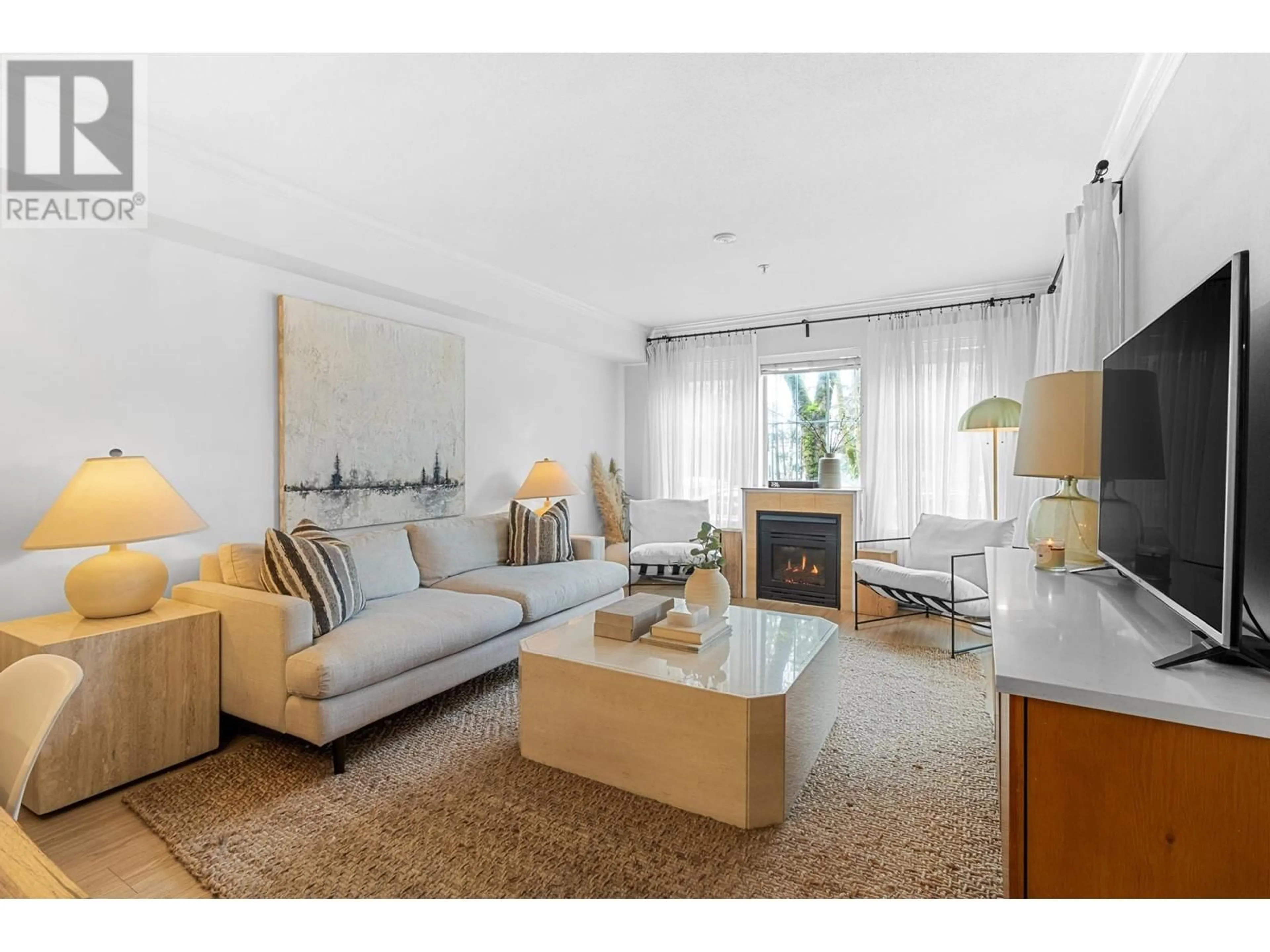 Living room with furniture, unknown for 105 - 1199 WESTWOOD STREET, Coquitlam British Columbia V3B7P6