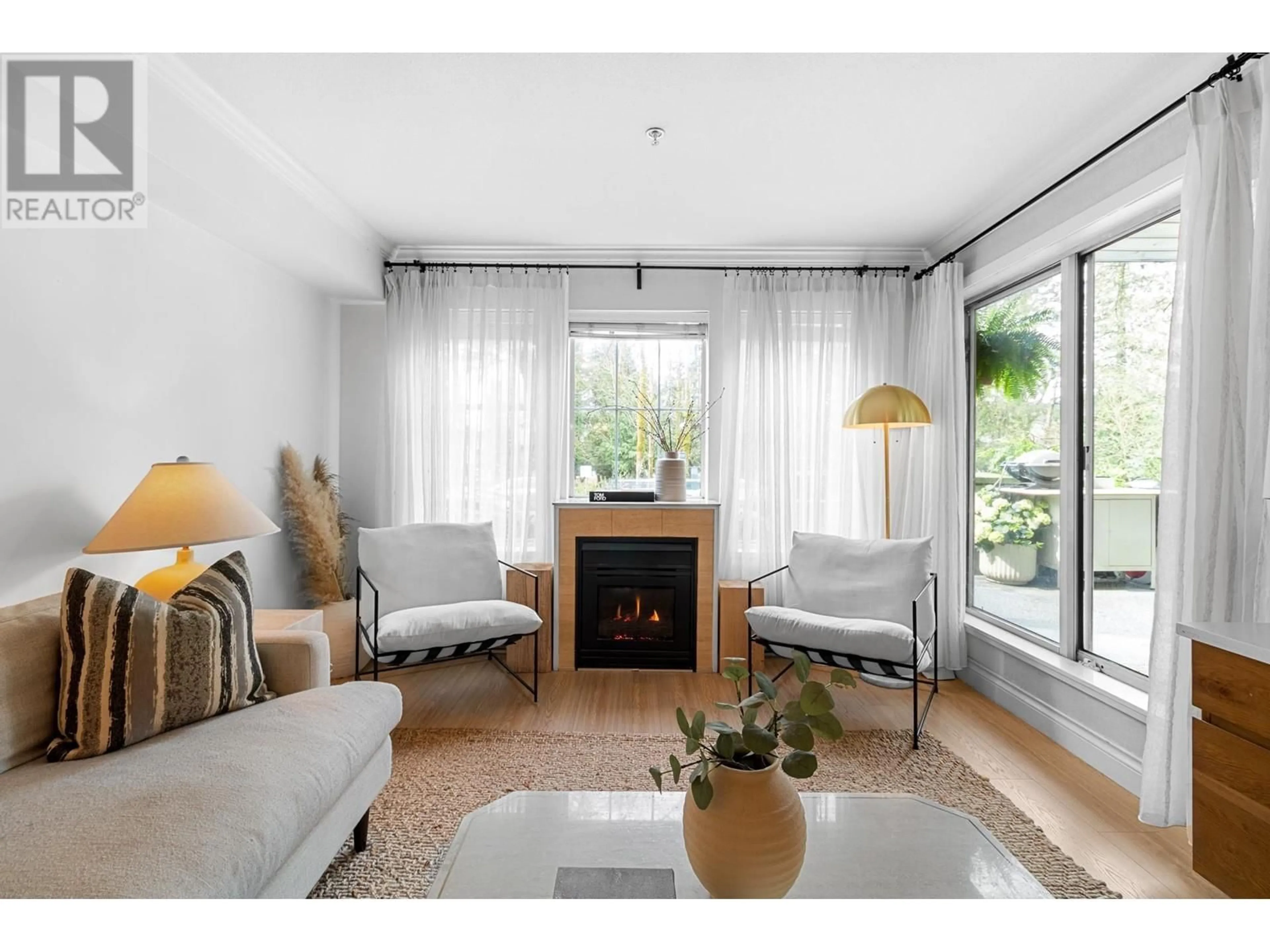 Living room with furniture, unknown for 105 - 1199 WESTWOOD STREET, Coquitlam British Columbia V3B7P6