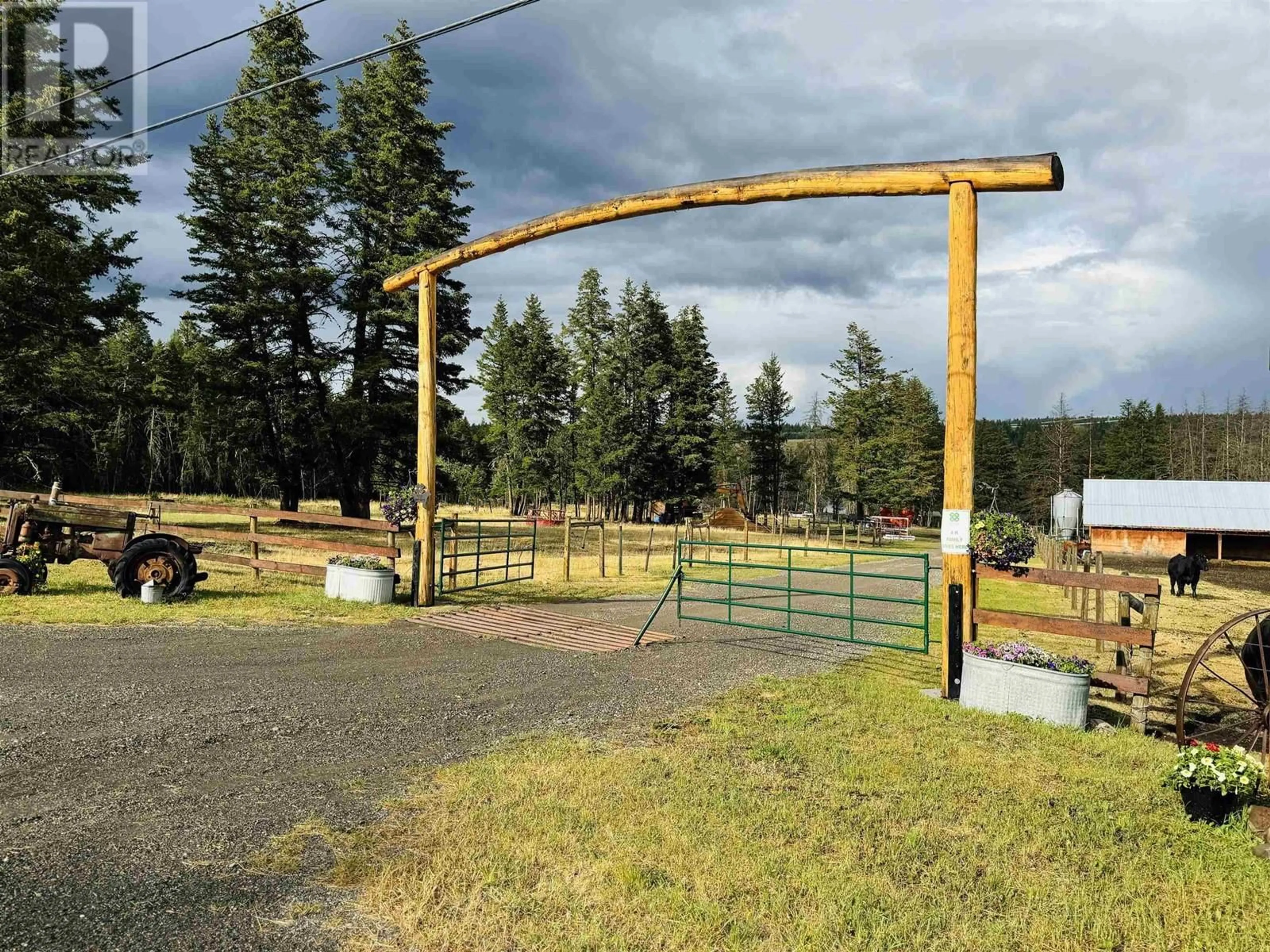 Unknown for 3075 DOG CREEK ROAD, Williams Lake British Columbia V2G4X2