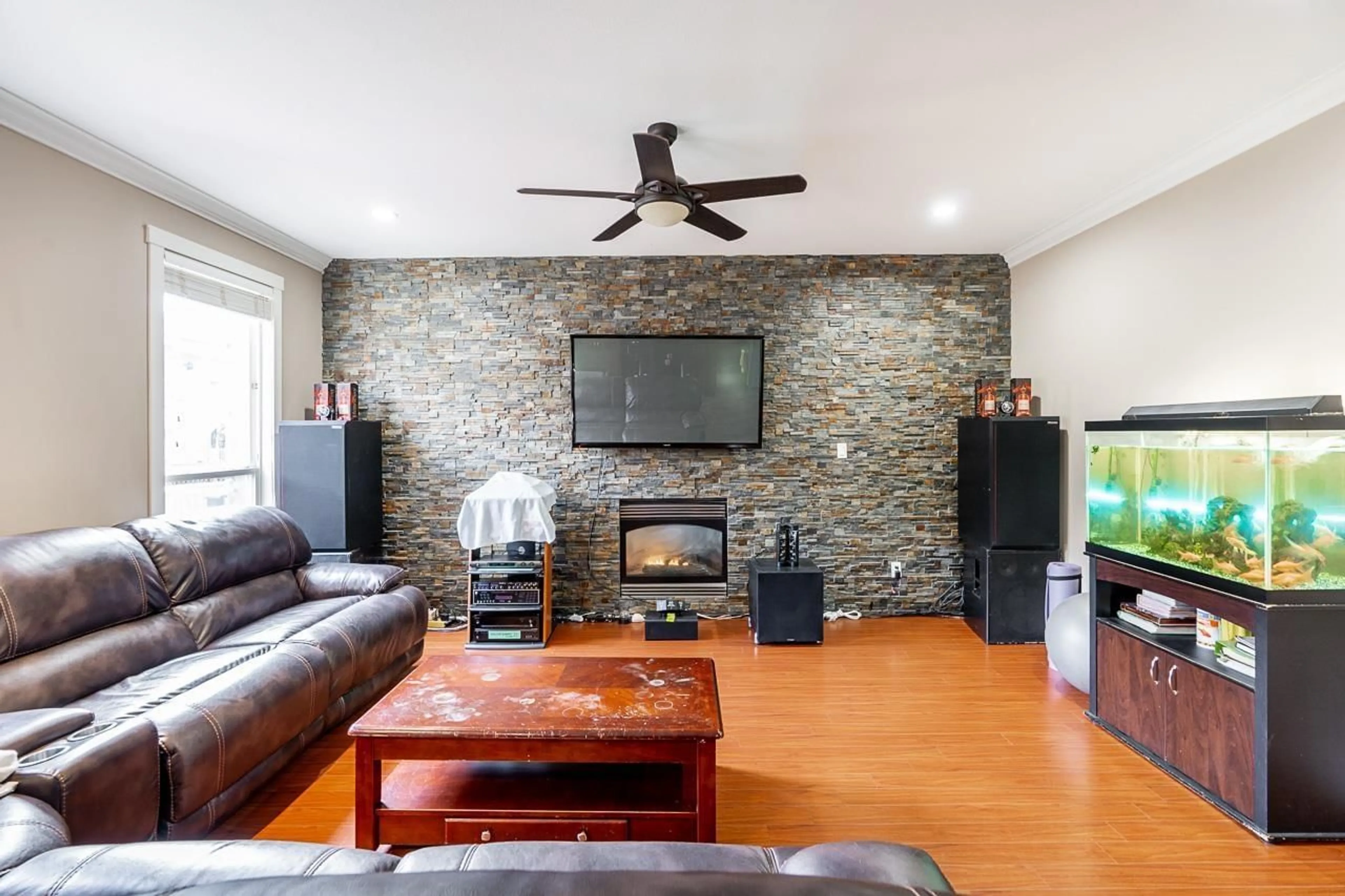 Home theater for 27760 PULLMAN, Abbotsford British Columbia V4X0A2