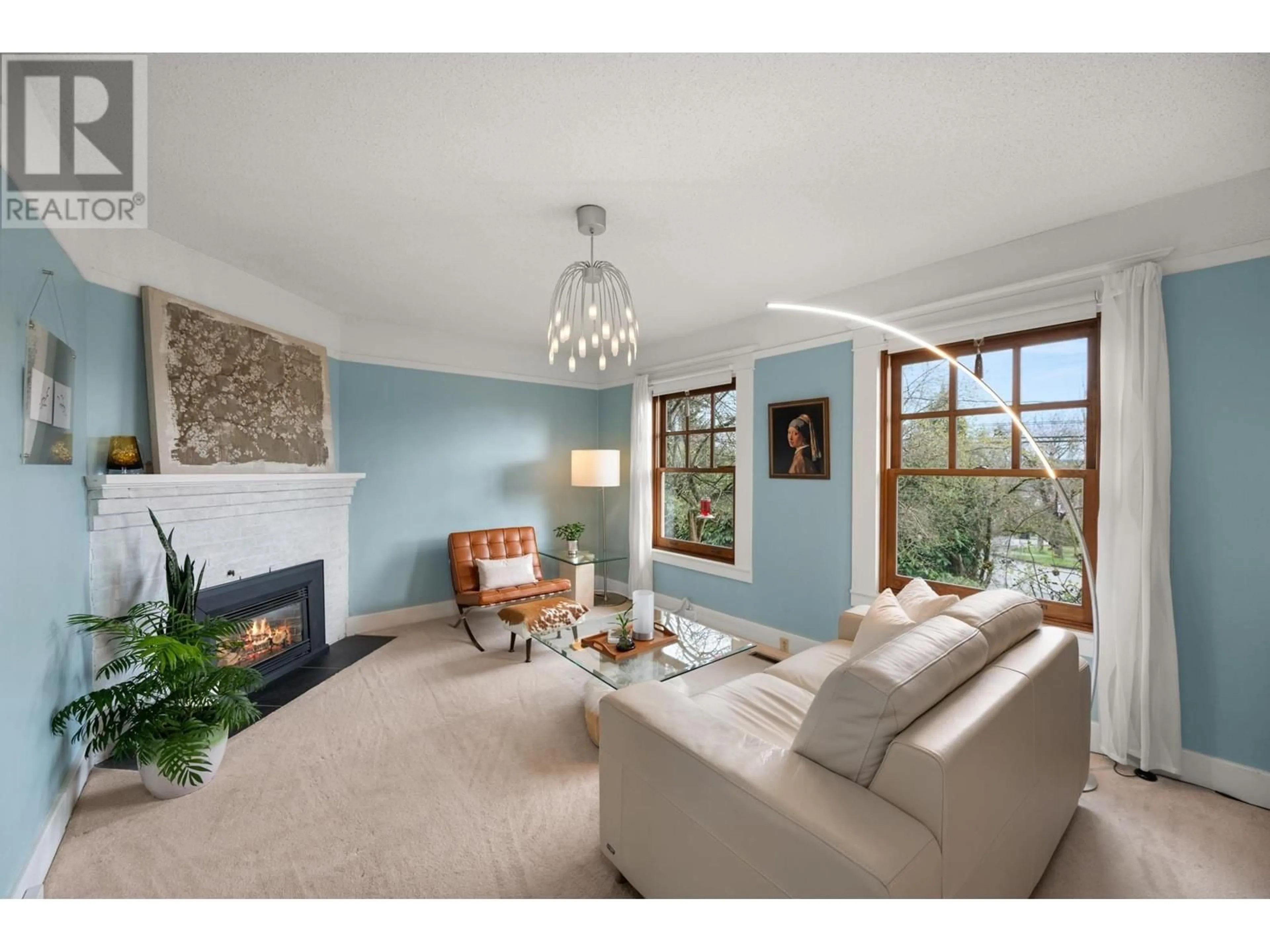 Living room with furniture, unknown for 1929 EIGHTH AVENUE, New Westminster British Columbia V3M2T2