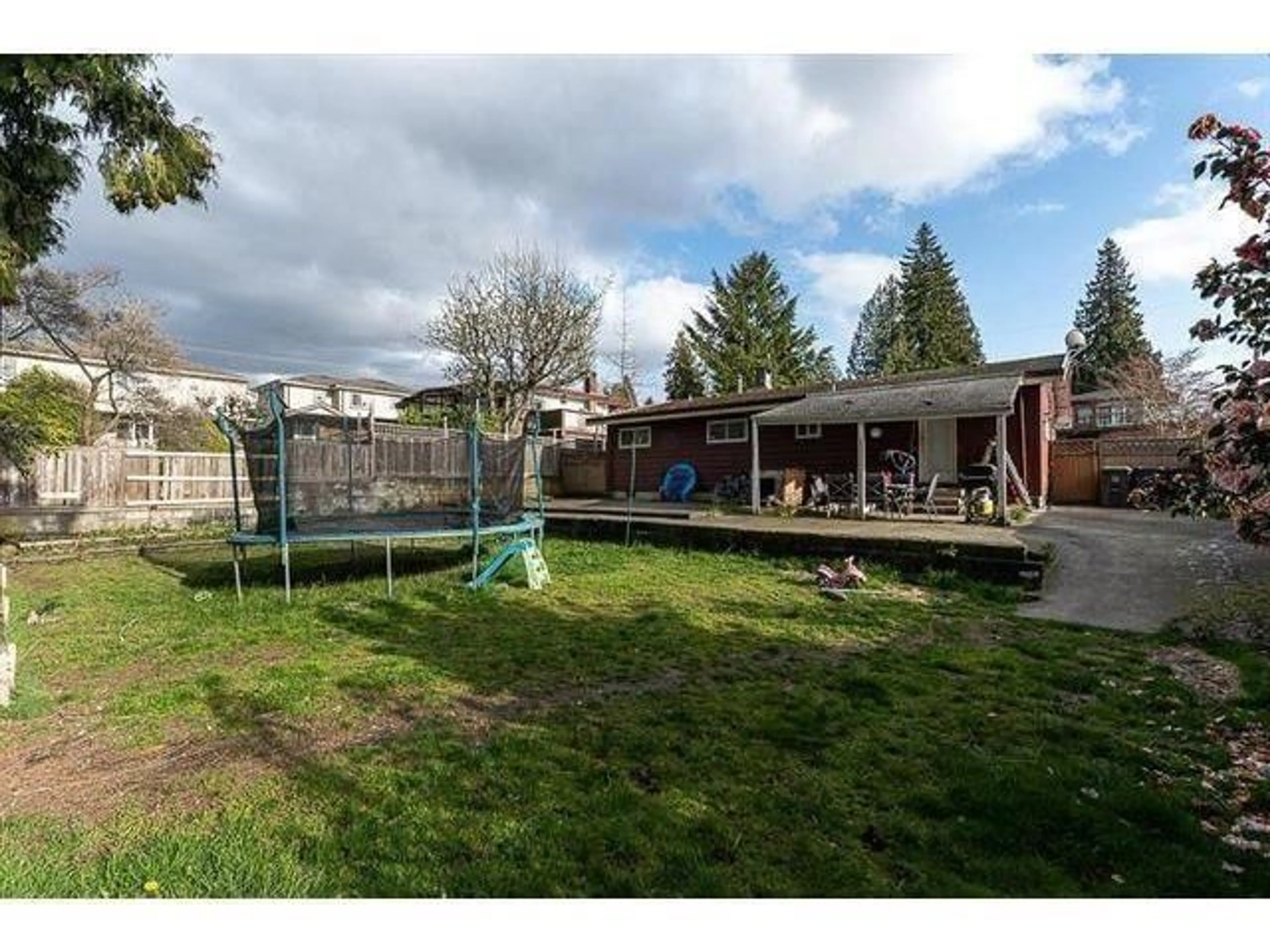 Unknown for 11565 96A, Surrey British Columbia V3V1Z9