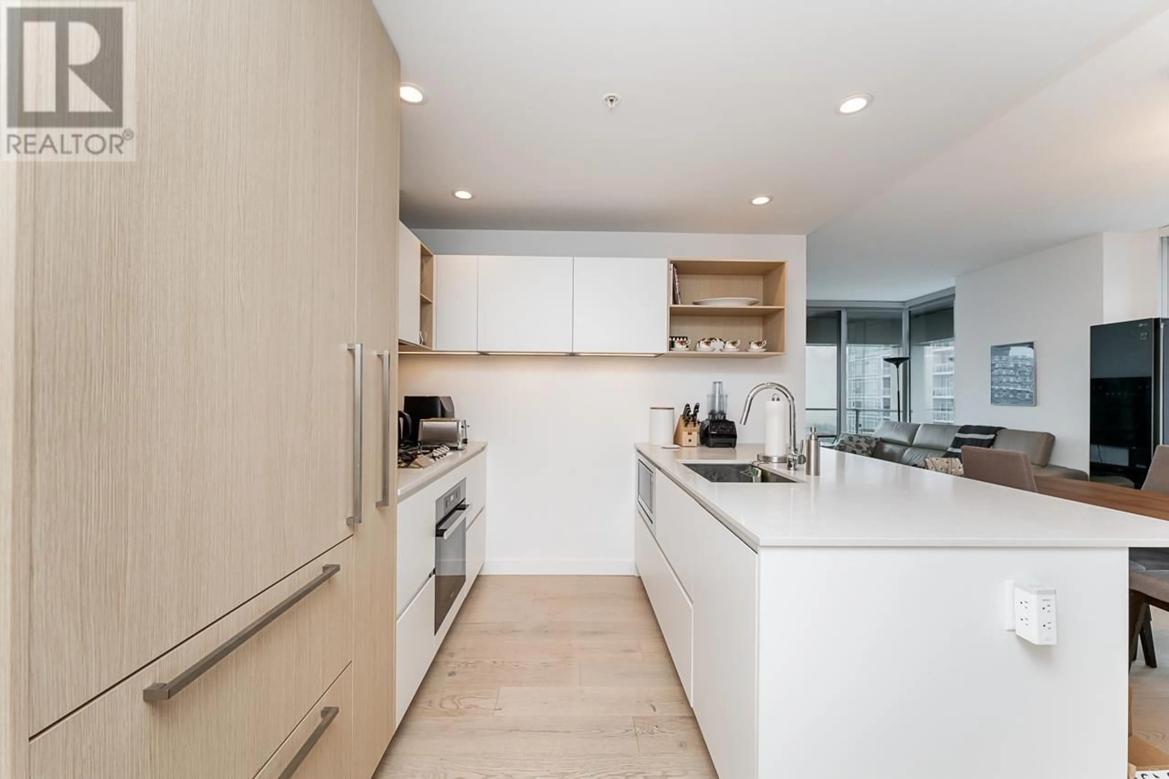 Unknown for 3502 - 6000 MCKAY AVENUE, Burnaby British Columbia V5H0K2