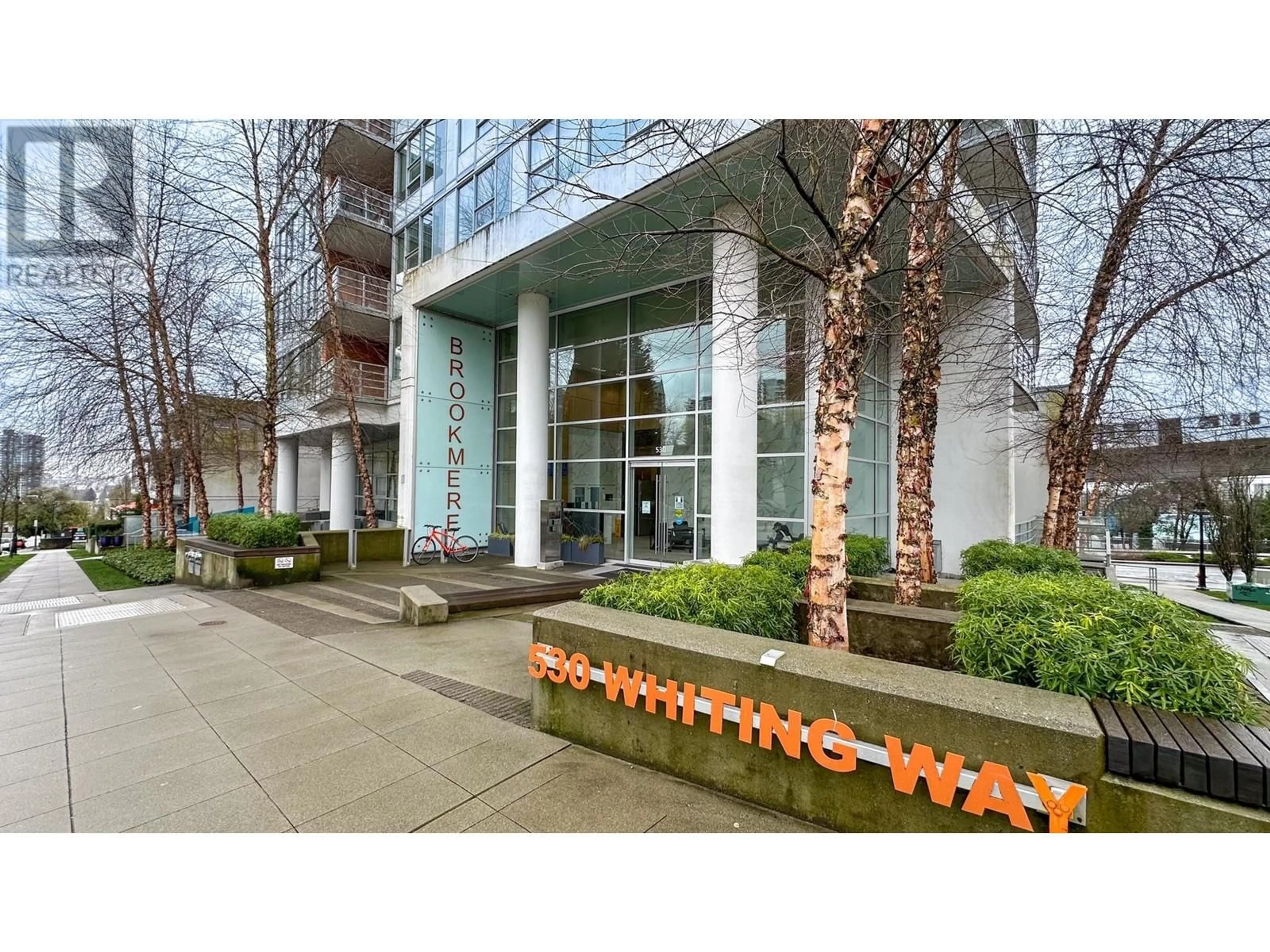 Indoor foyer for 905 - 530 WHITING WAY, Coquitlam British Columbia V3J0J4