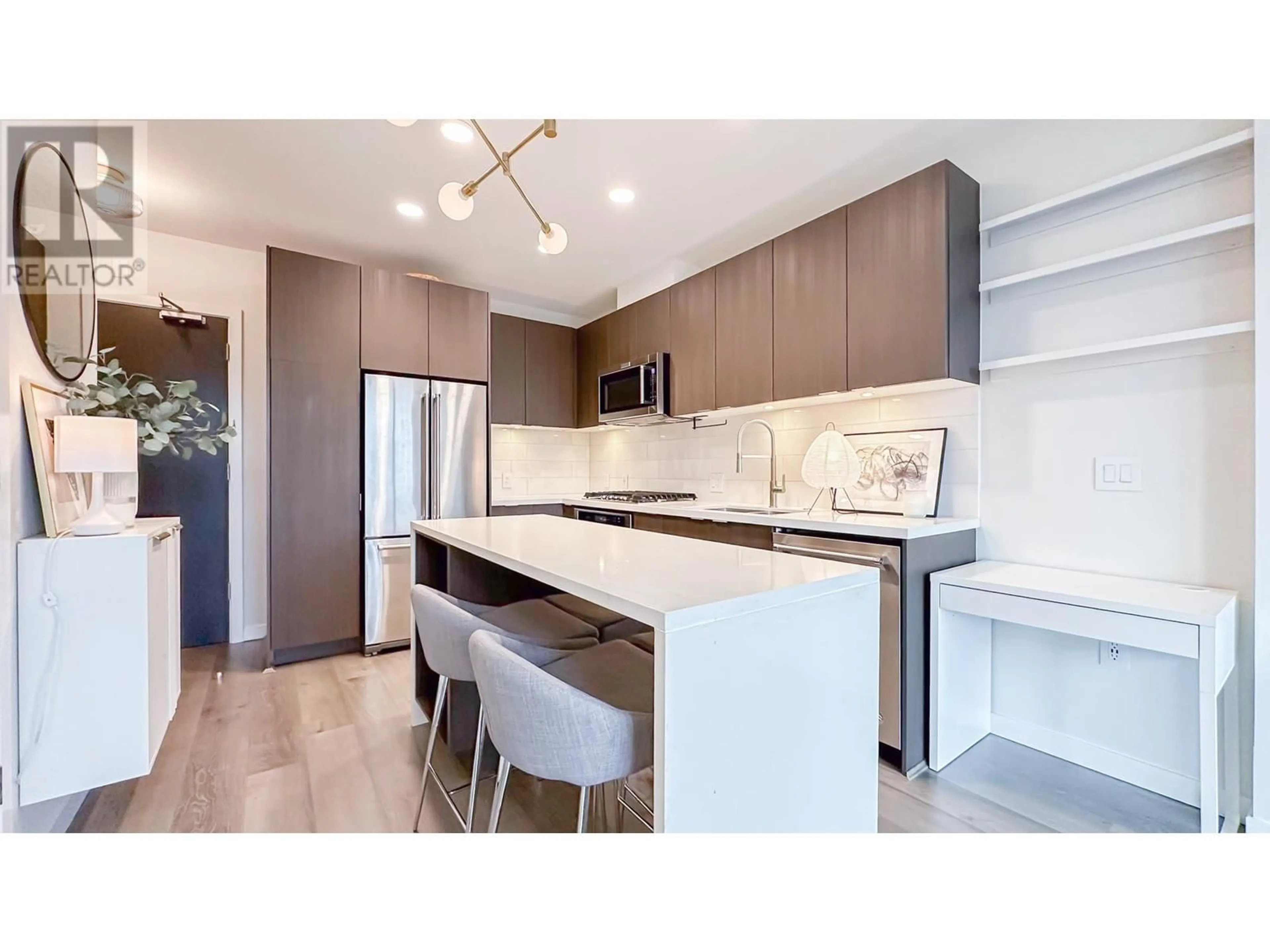 Open concept kitchen, unknown for 905 - 530 WHITING WAY, Coquitlam British Columbia V3J0J4