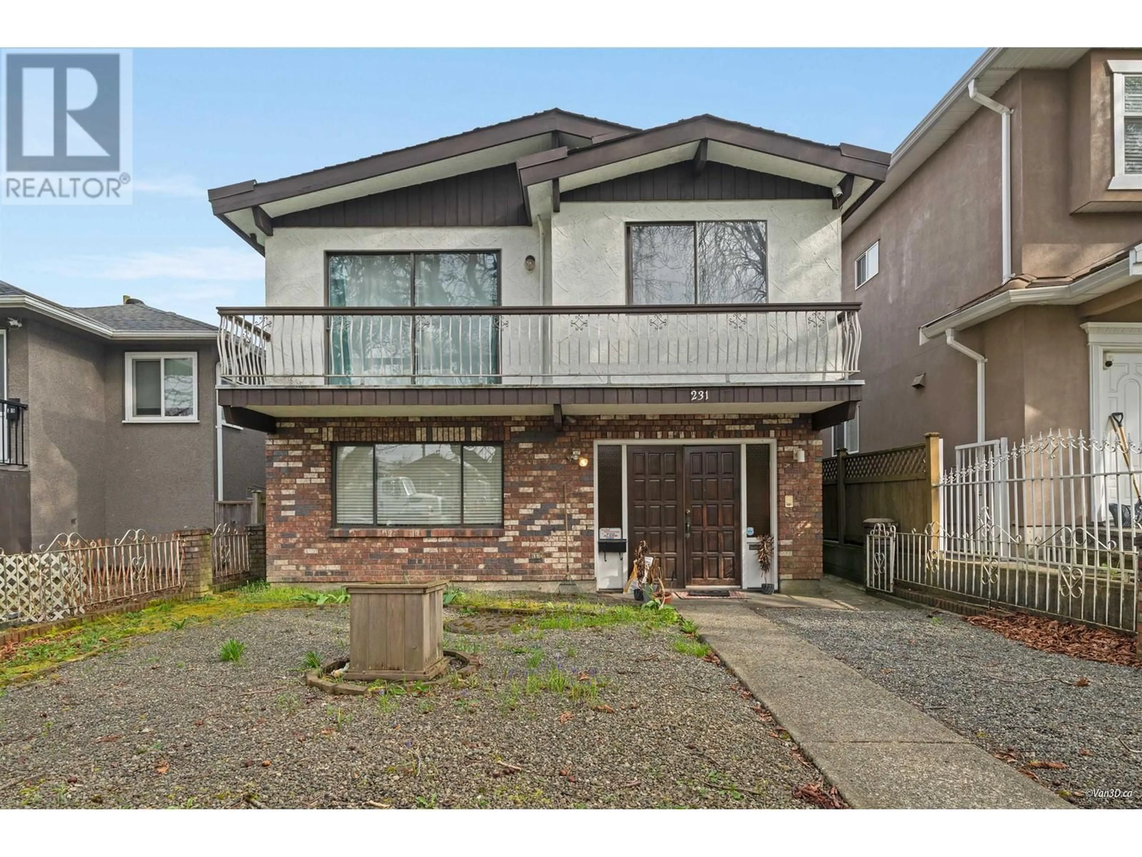 Home with brick exterior material, street for 231 39TH AVENUE, Vancouver British Columbia V5W1K1