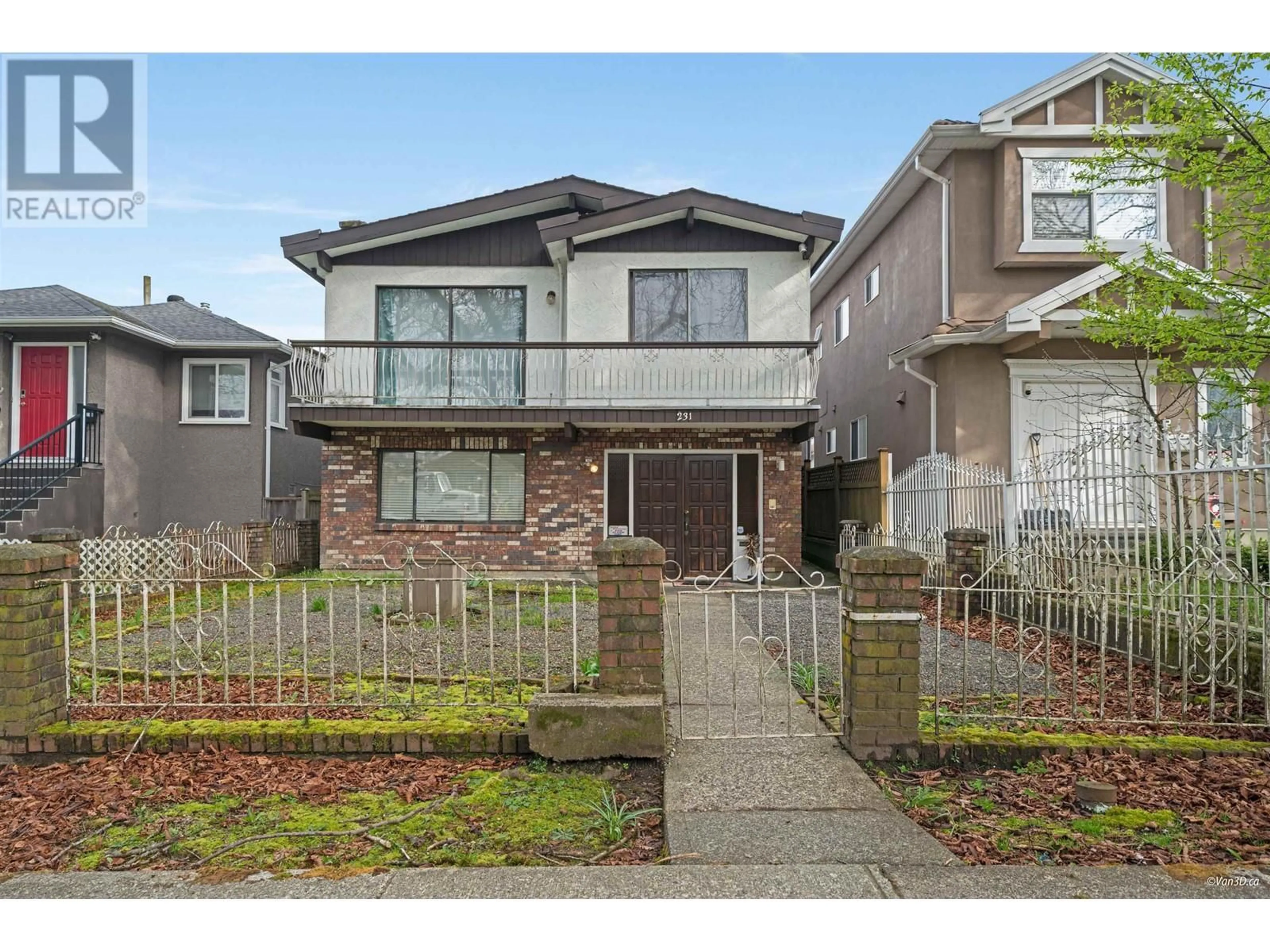 Home with brick exterior material, street for 231 39TH AVENUE, Vancouver British Columbia V5W1K1