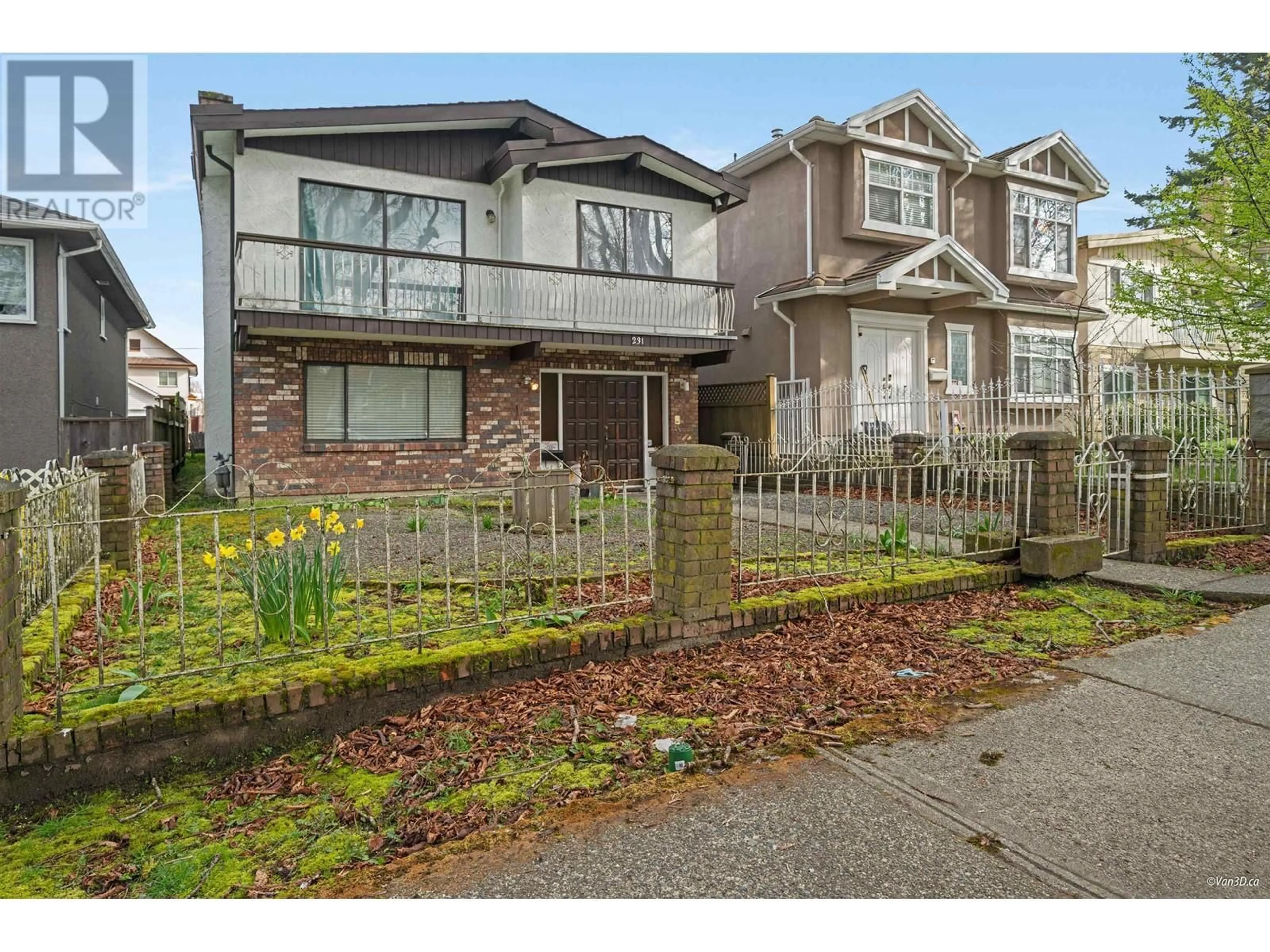 Home with brick exterior material, street for 231 39TH AVENUE, Vancouver British Columbia V5W1K1