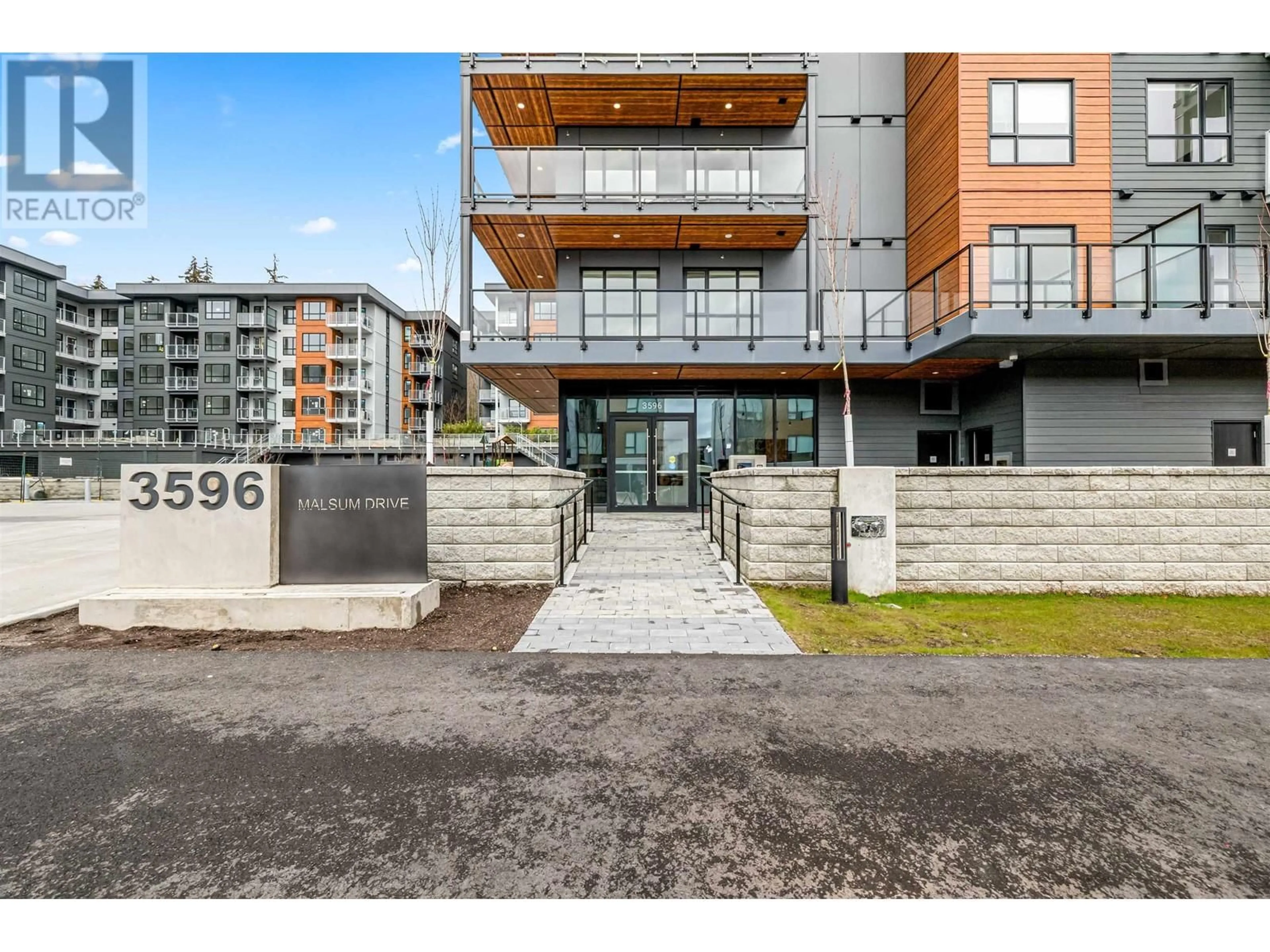 Unknown for 408 - 3596 MALSUM DRIVE, North Vancouver British Columbia V7G0B2