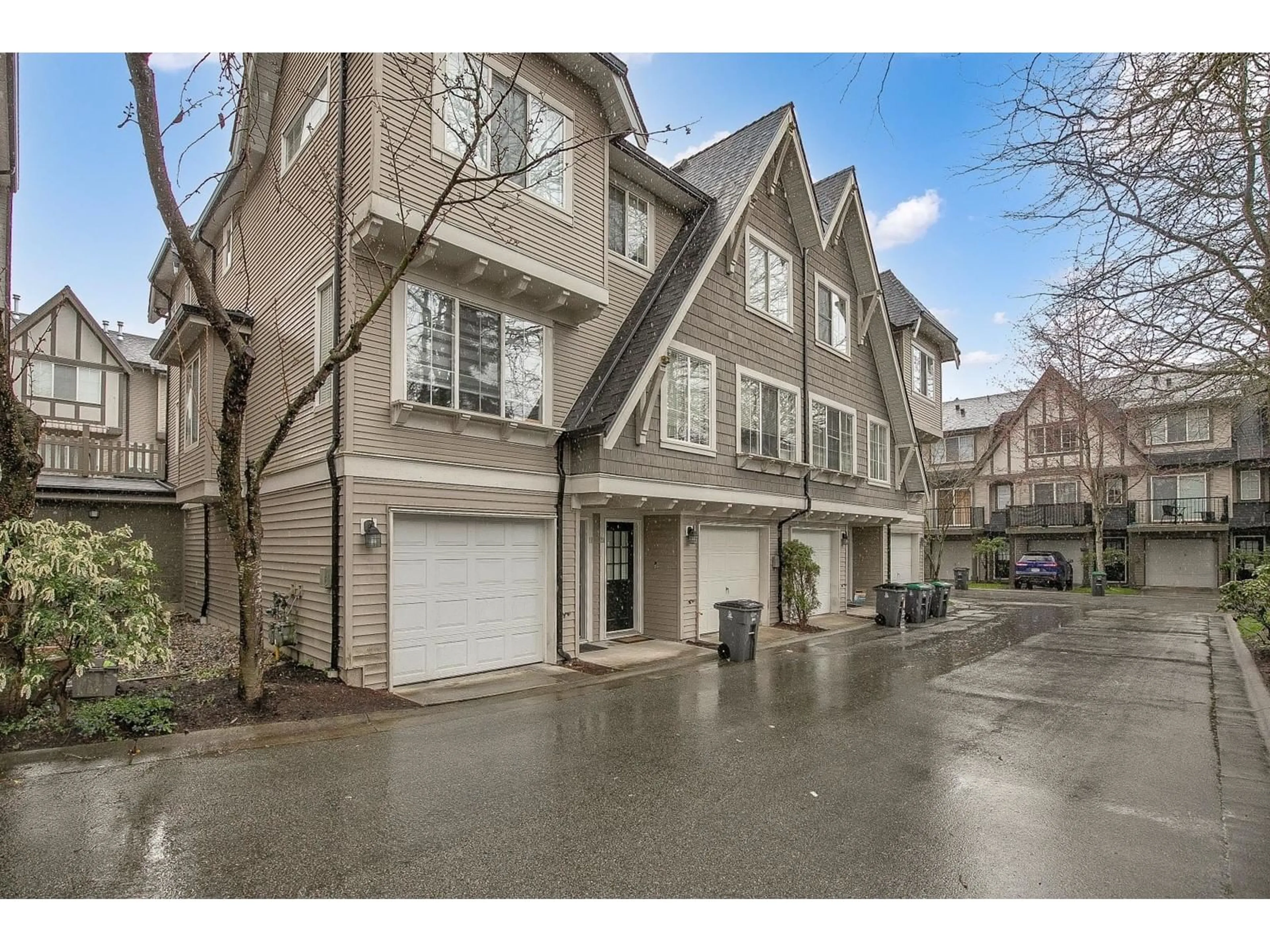 Unknown for 19 12778 66 AVENUE, Surrey British Columbia V3W1K9