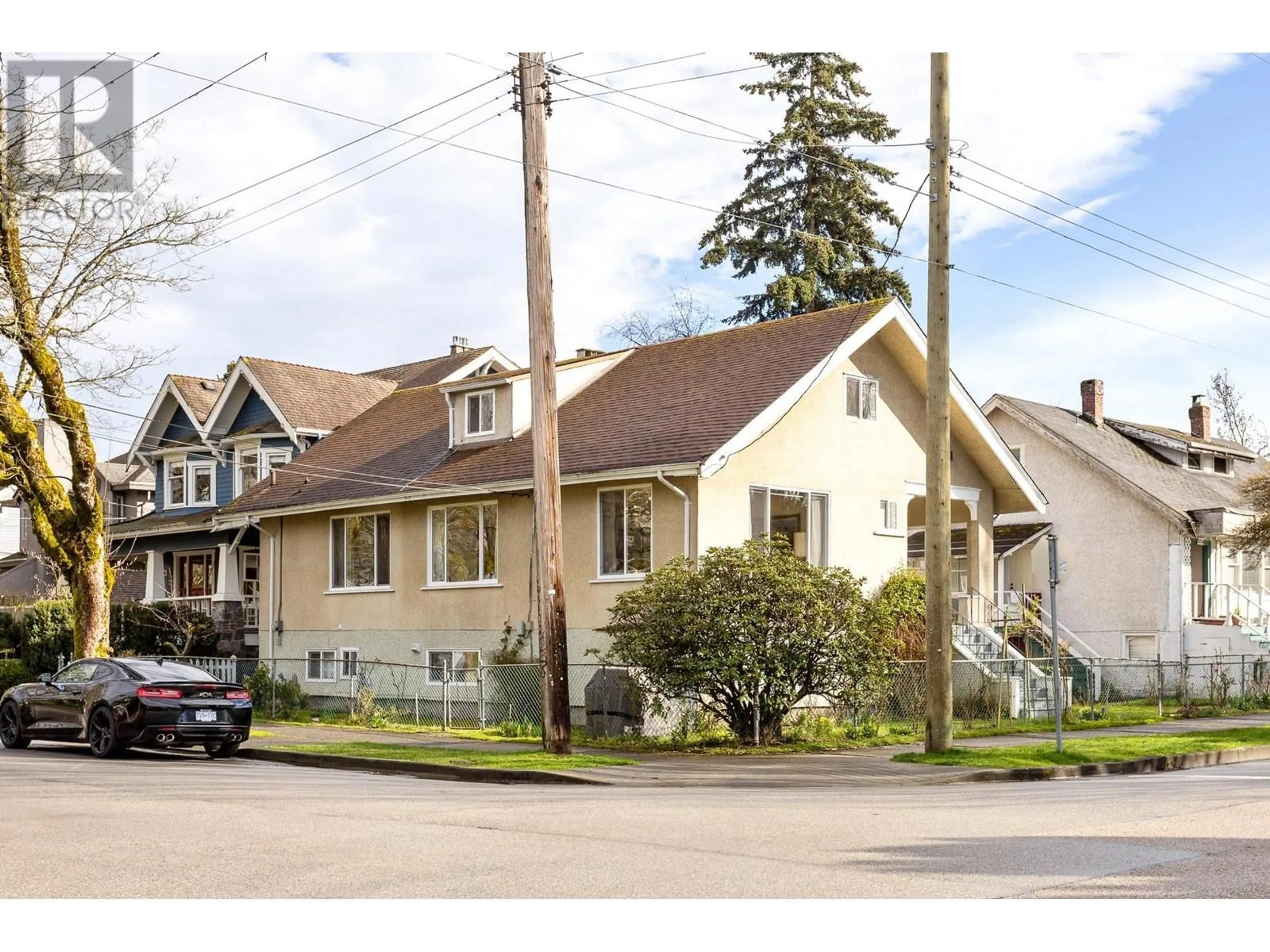 Unknown for 2206 TRUTCH STREET, Vancouver British Columbia V6K4G9